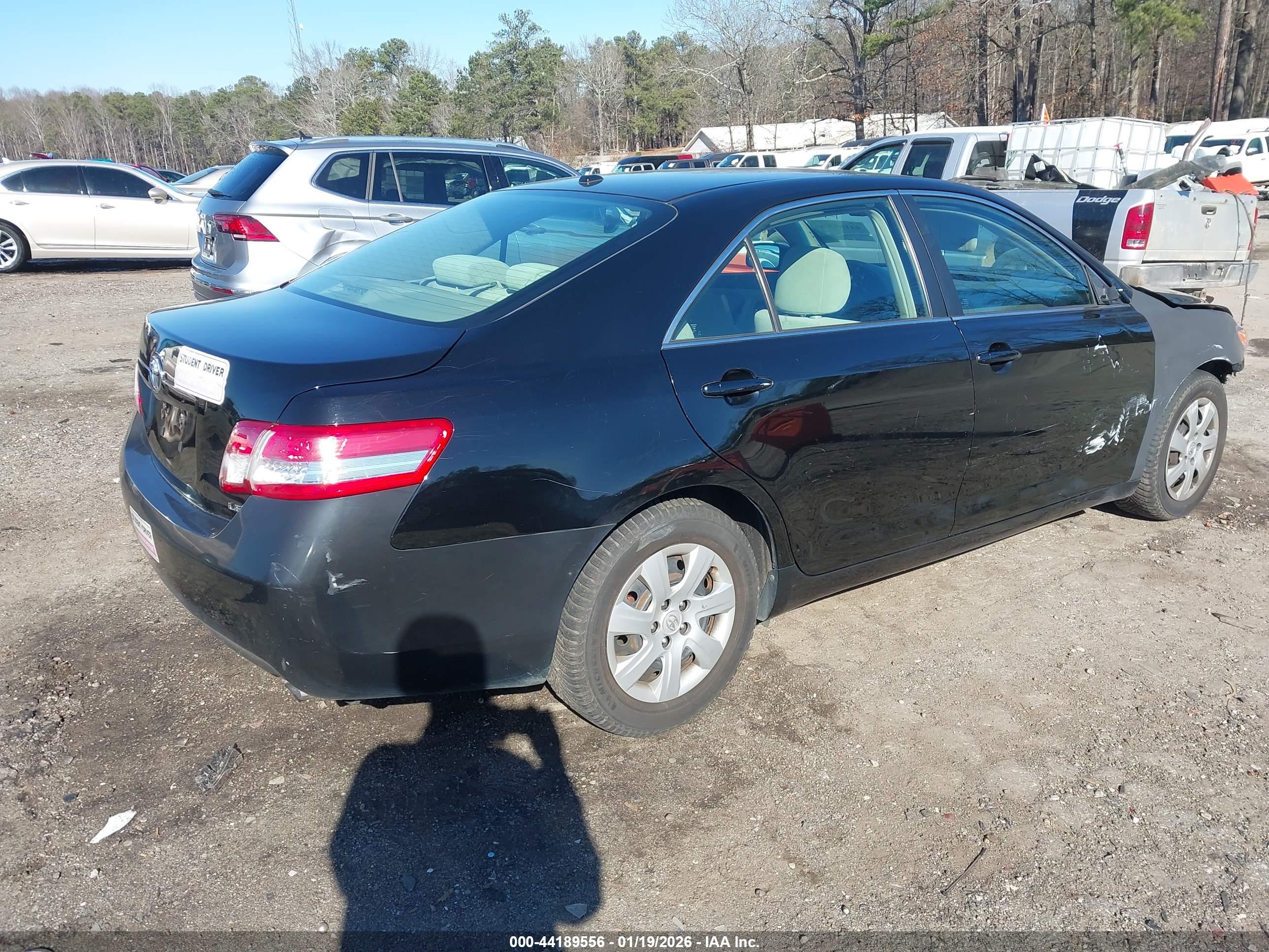 TOYOTA CAMRY image 4