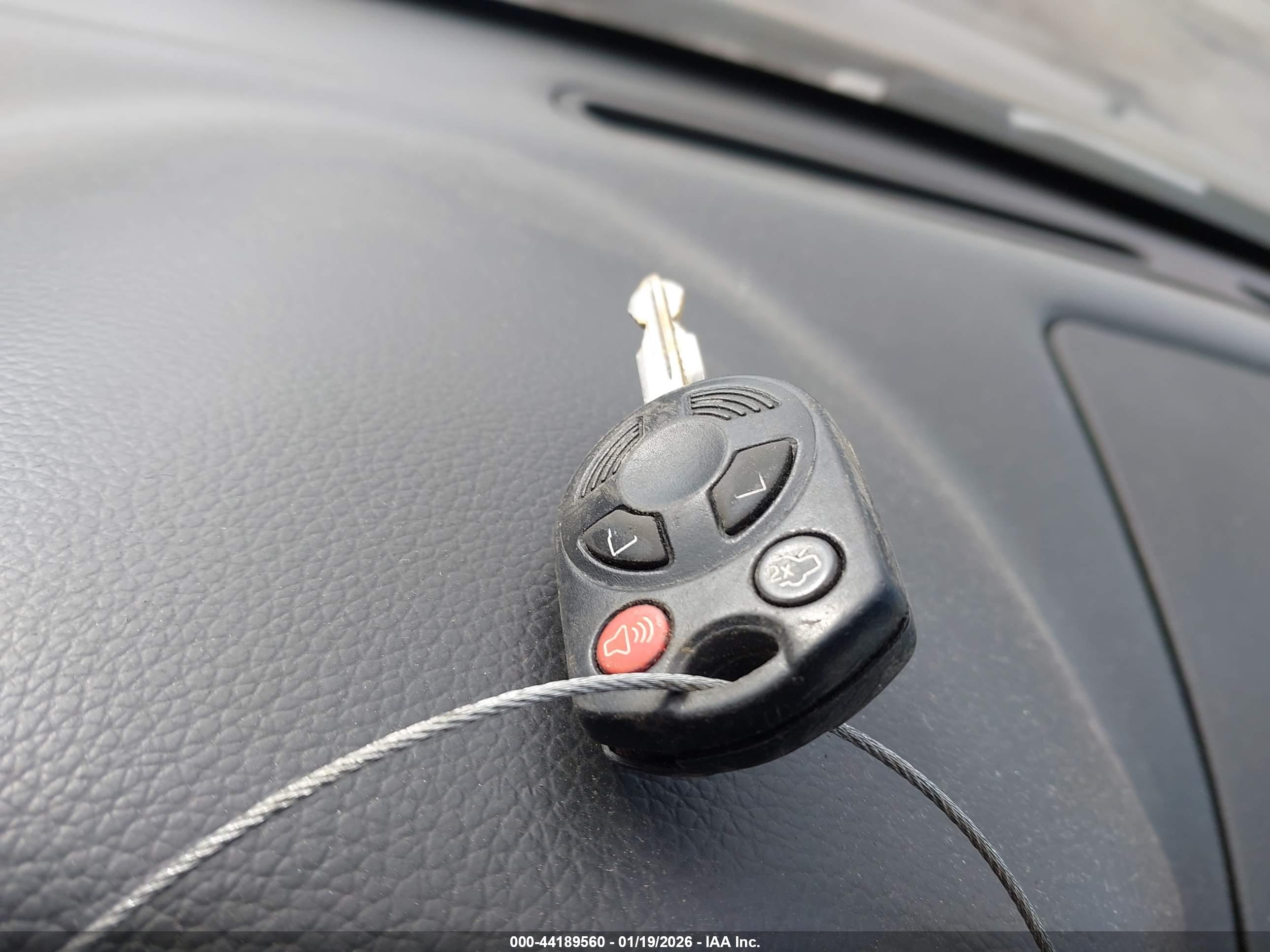 FORD FUSION image 11