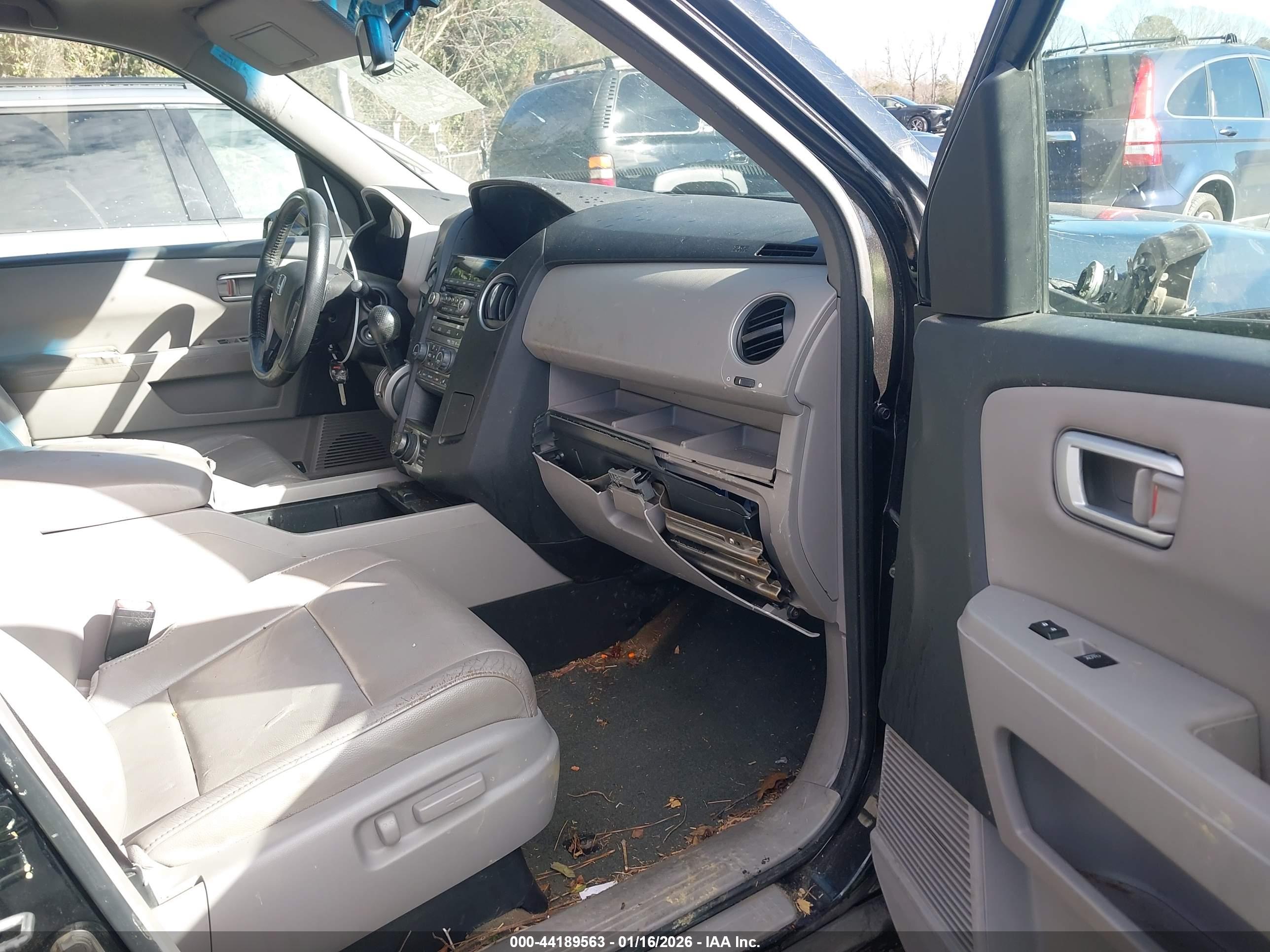 HONDA PILOT image 5