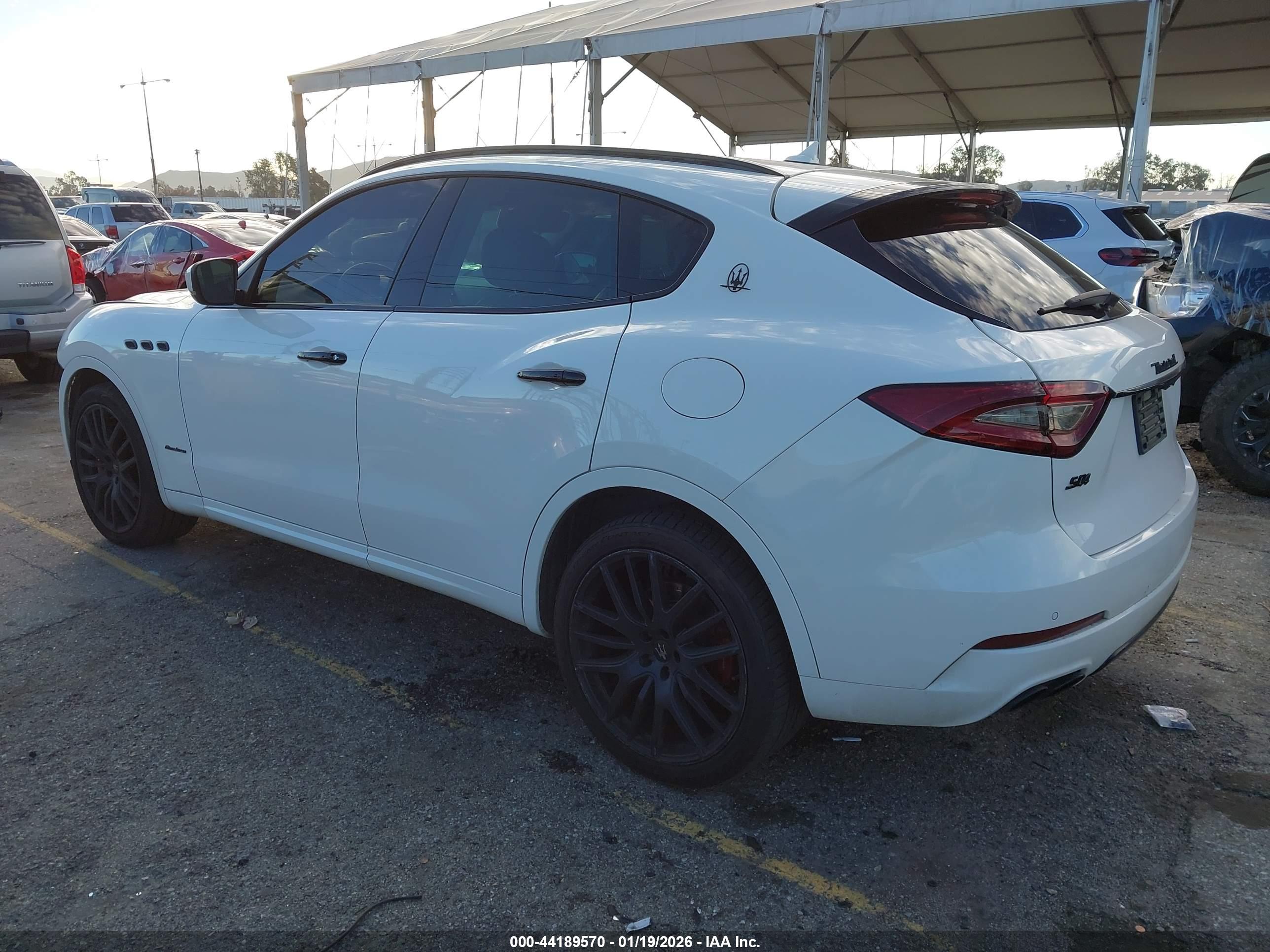 MASERATI LEVANTE image 3