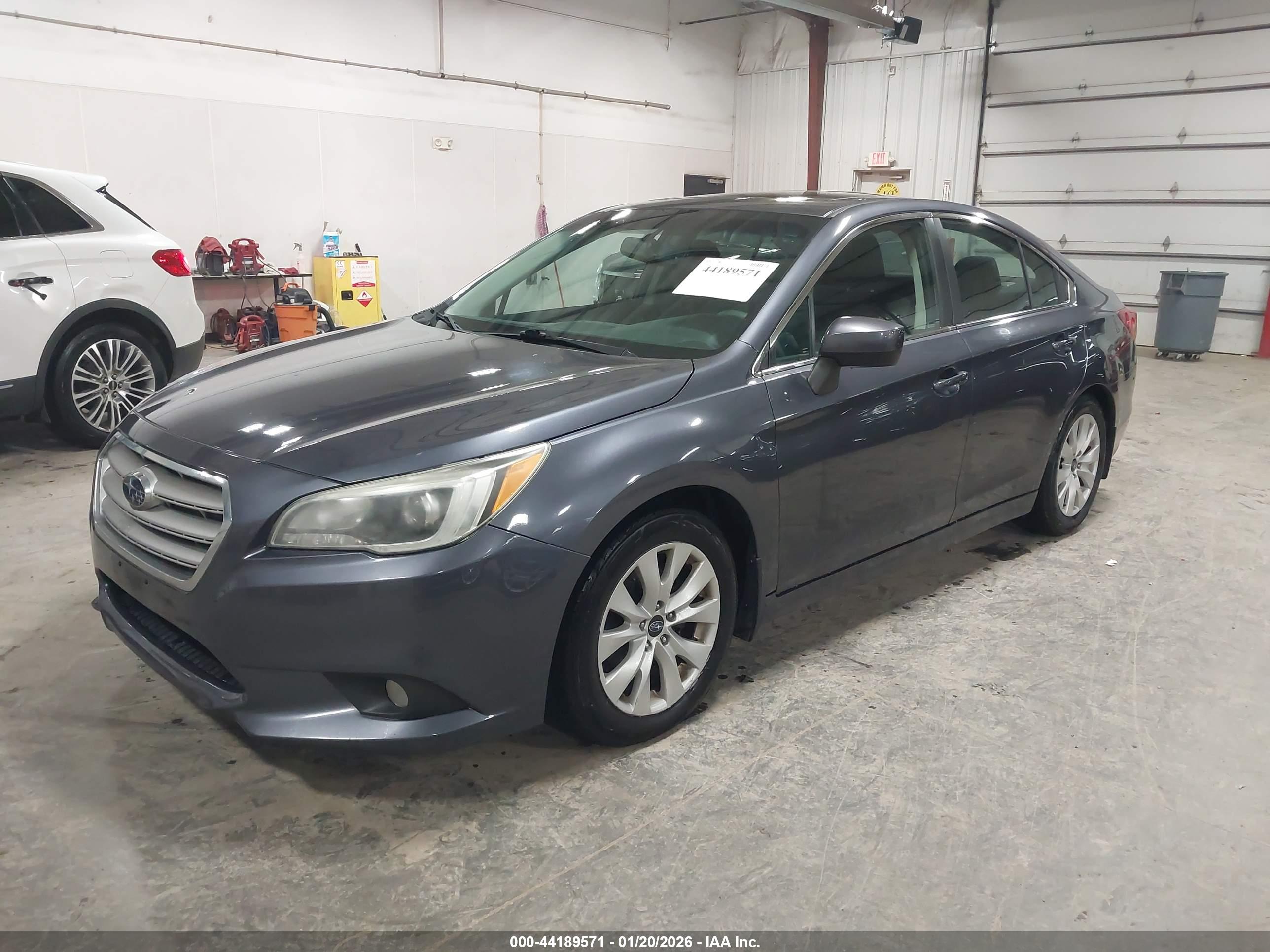 SUBARU LEGACY image 2