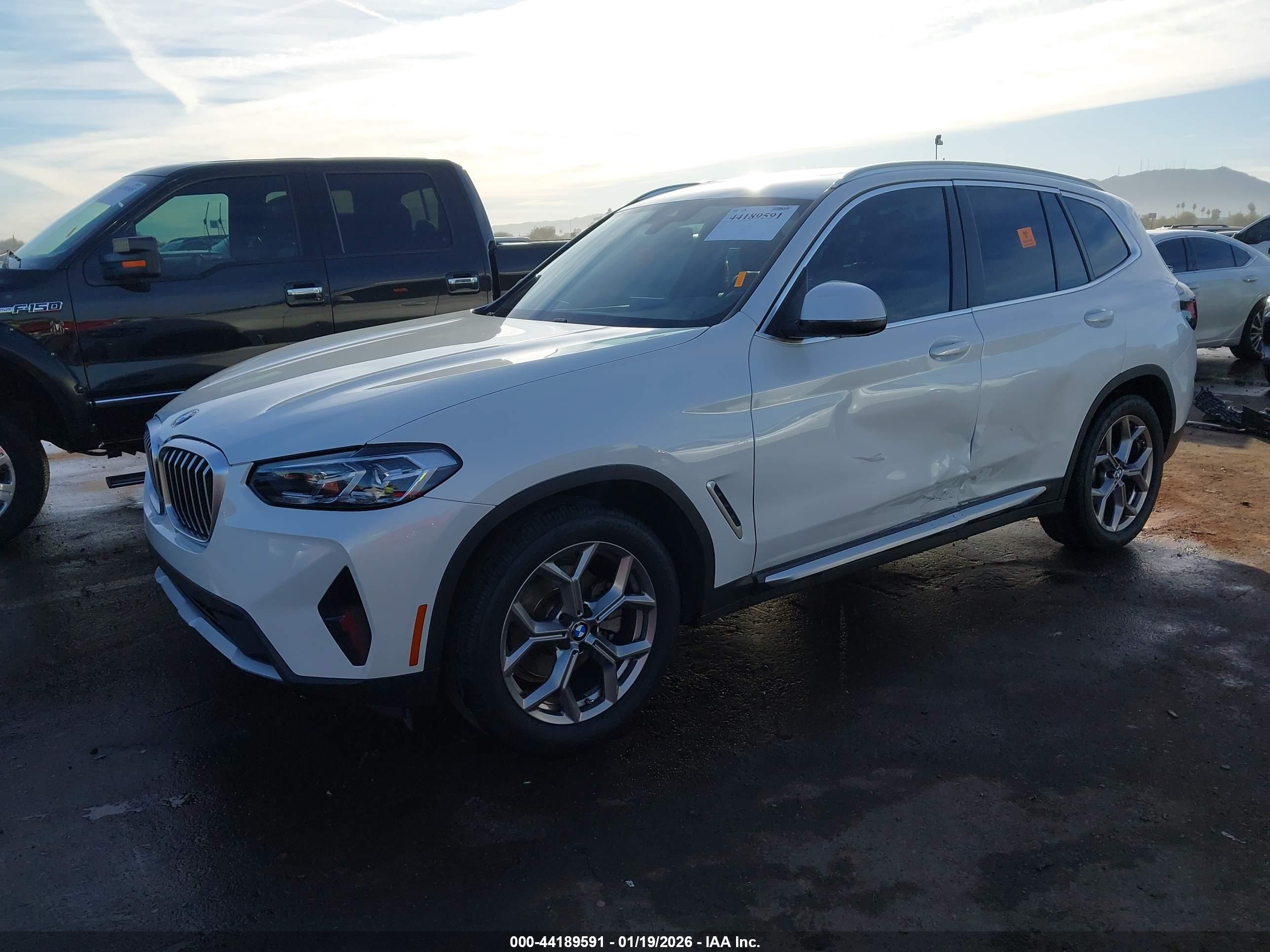 BMW X3 image 2