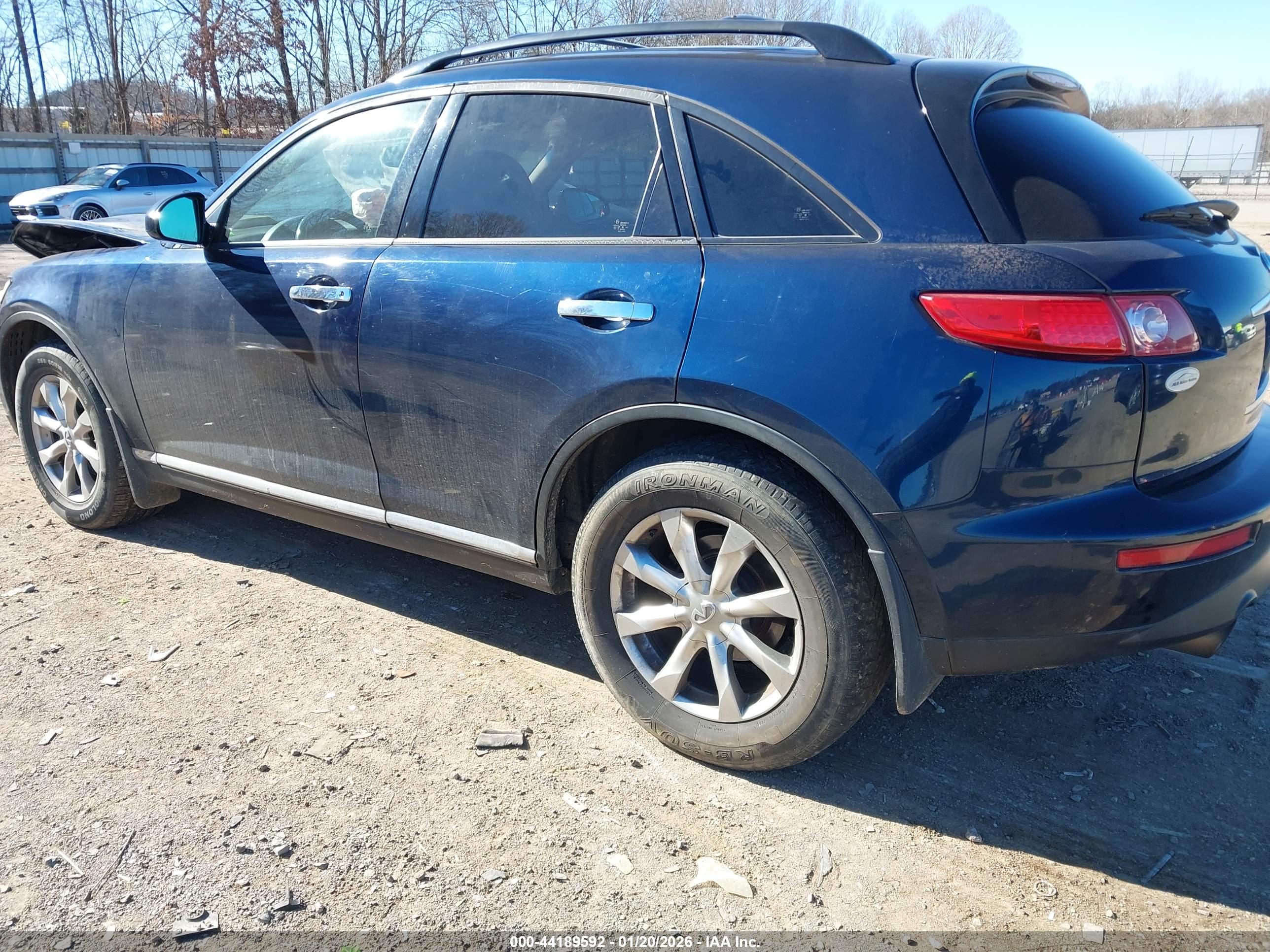 INFINITI FX35 image 3
