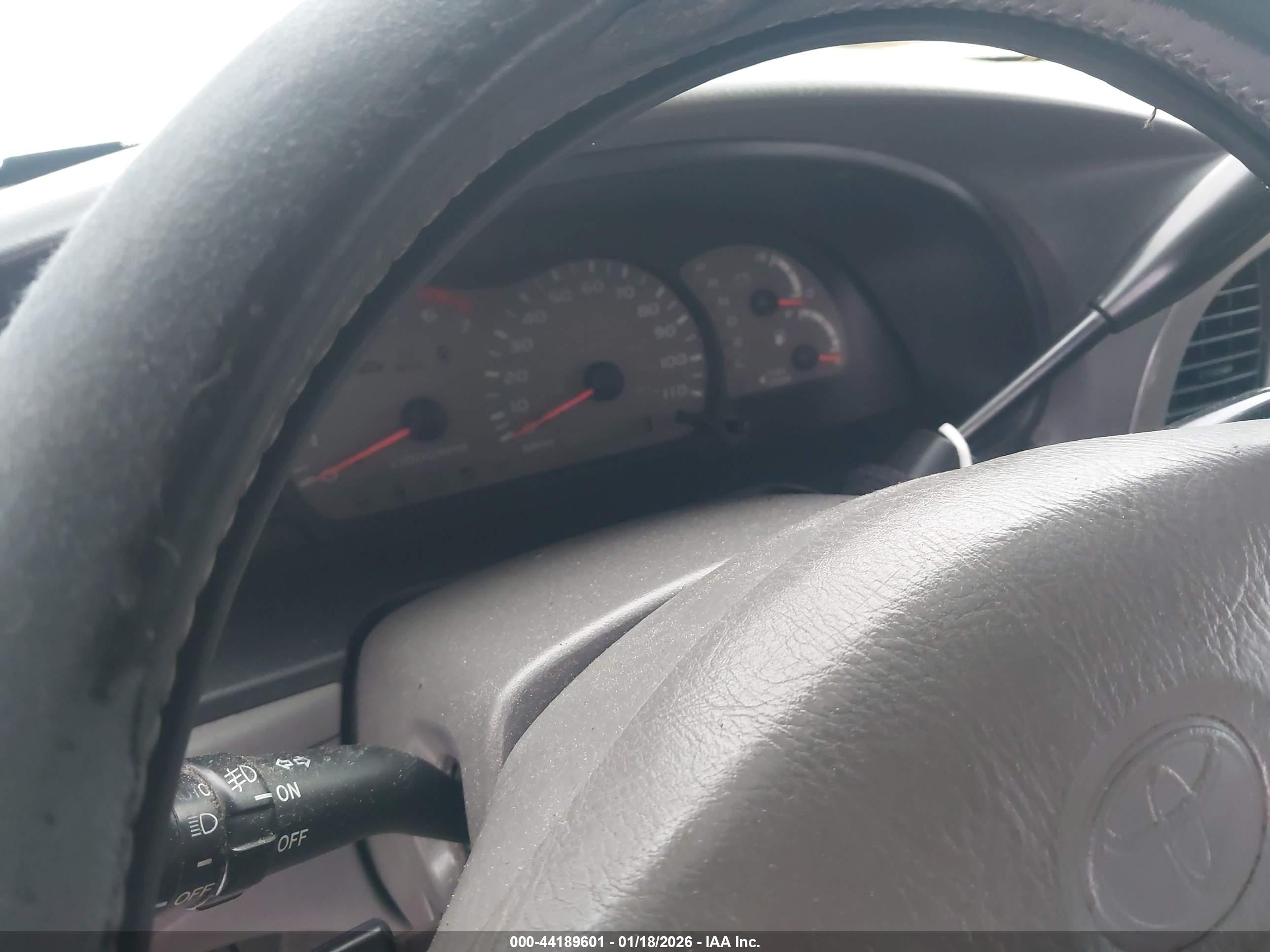 TOYOTA SEQUOIA image 7