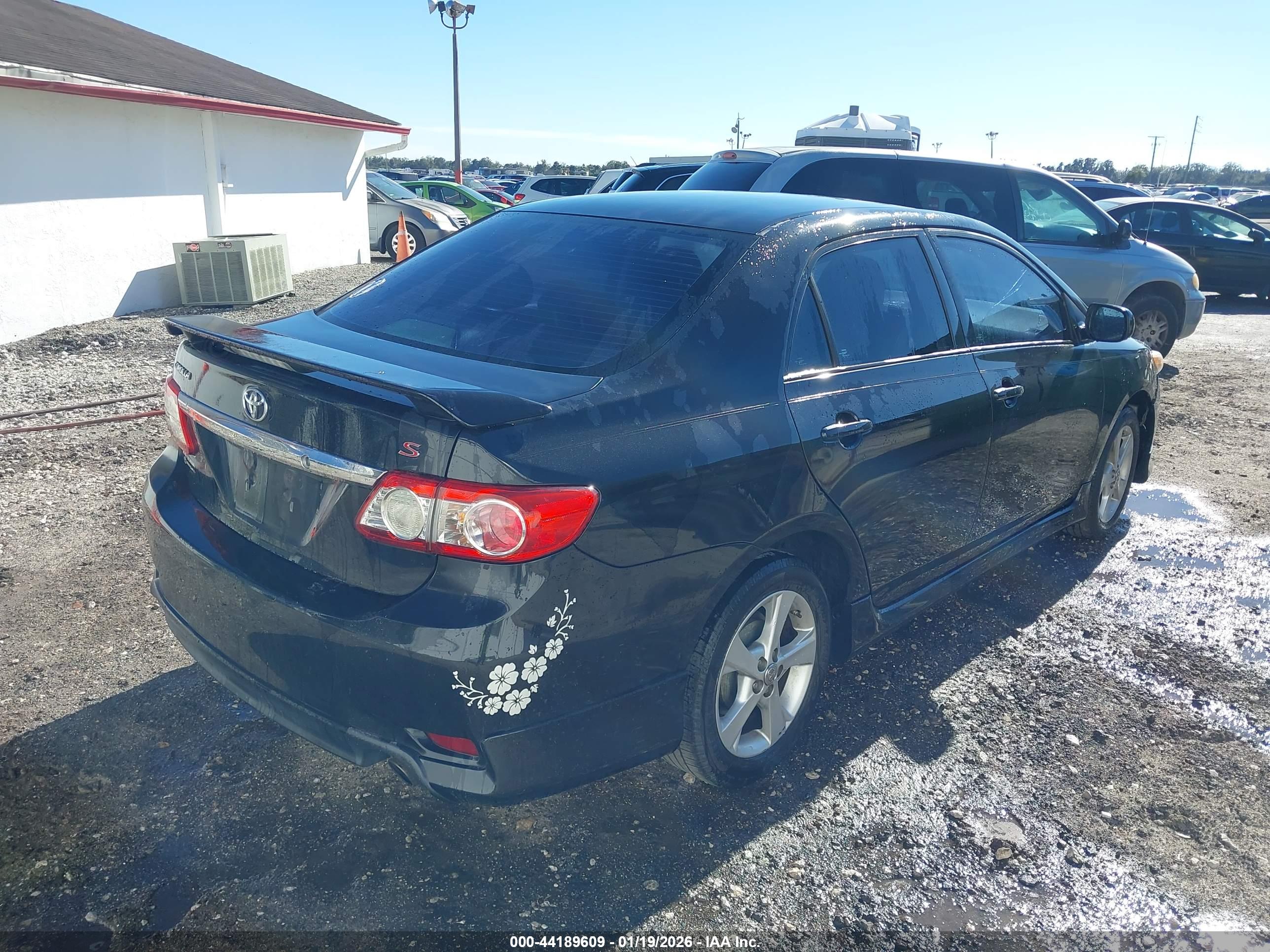 TOYOTA COROLLA image 4