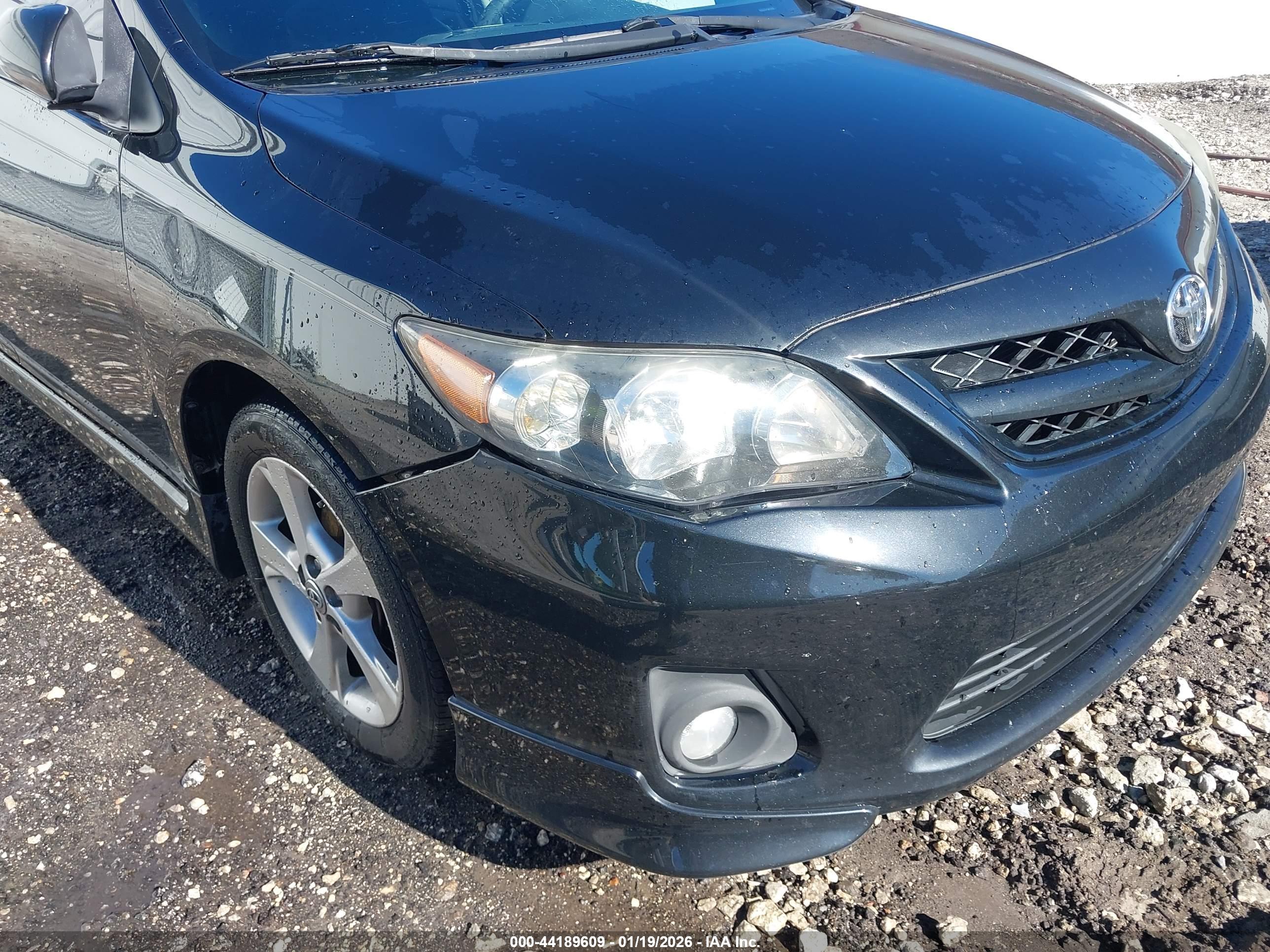 TOYOTA COROLLA image 6