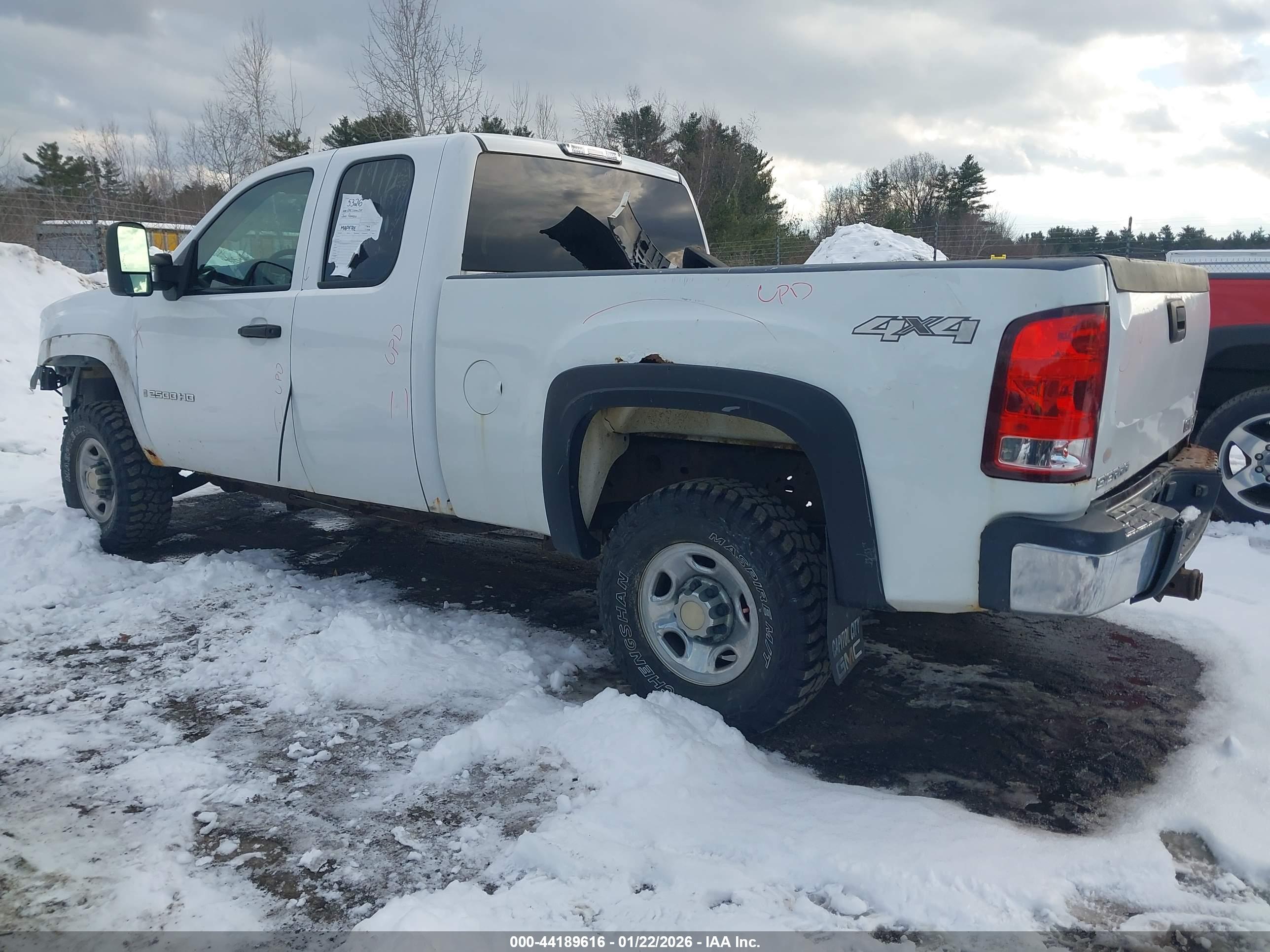 GMC SIERRA image 3