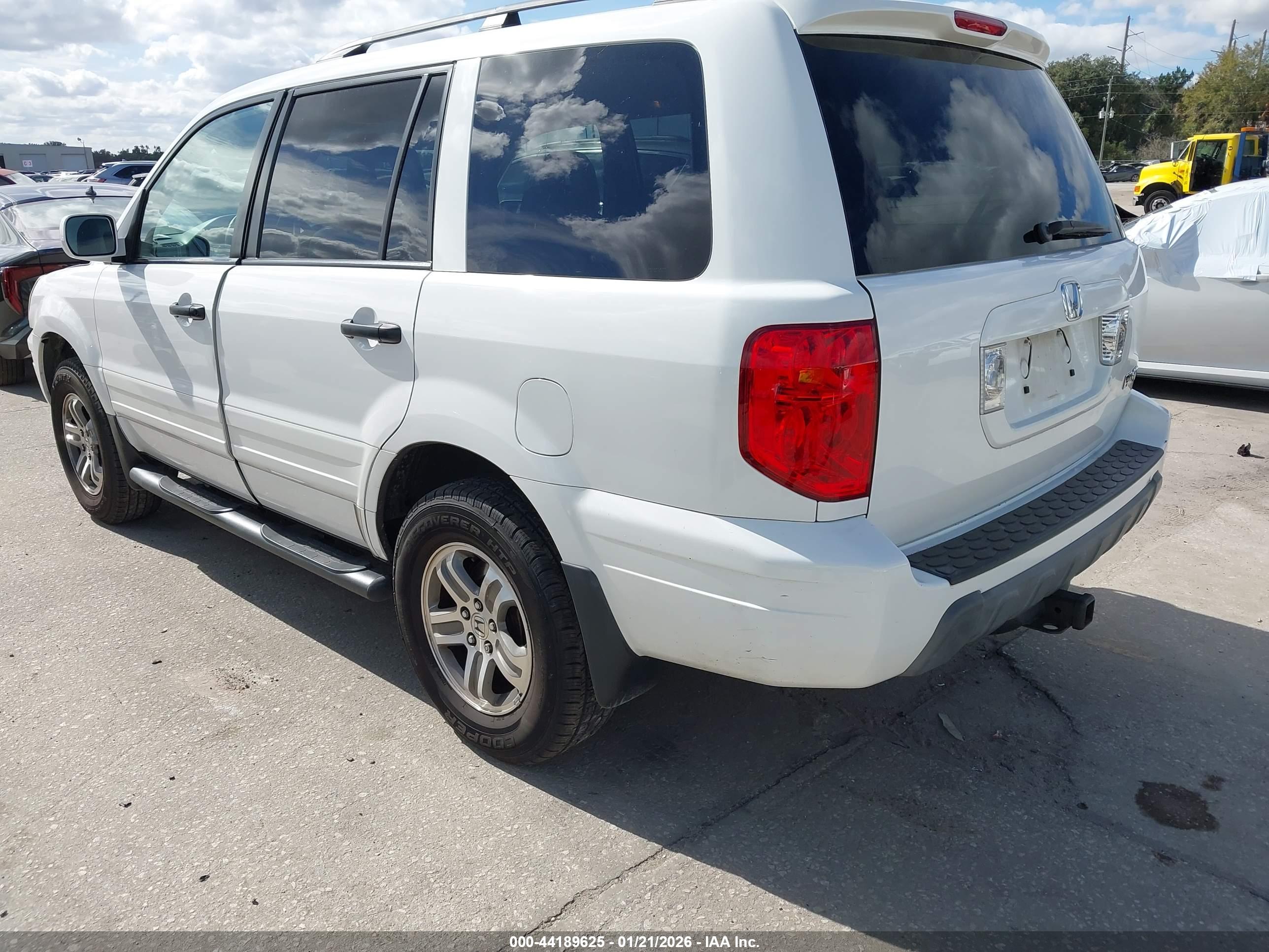 HONDA PILOT image 3