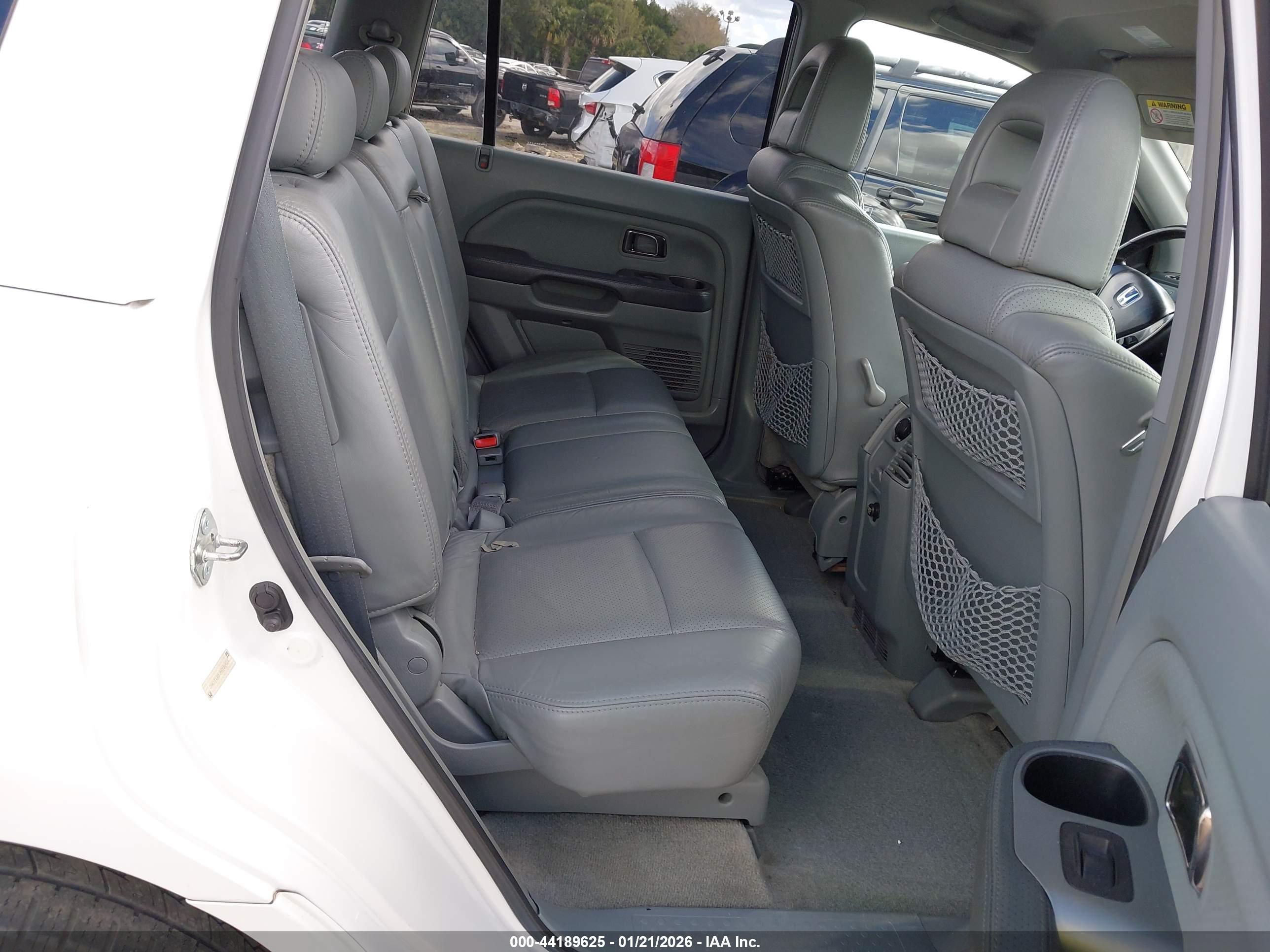 HONDA PILOT image 8
