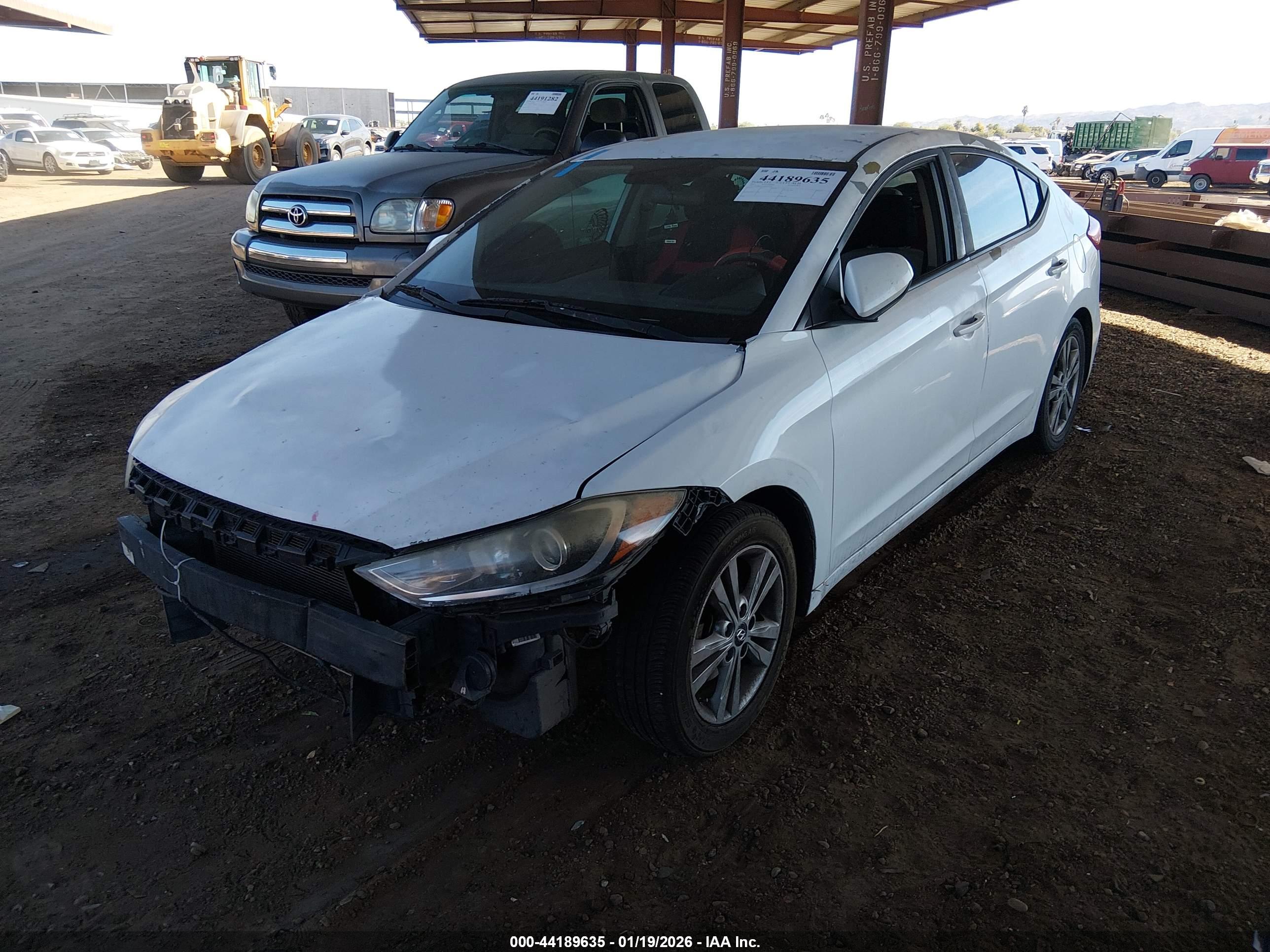 HYUNDAI ELANTRA image 2