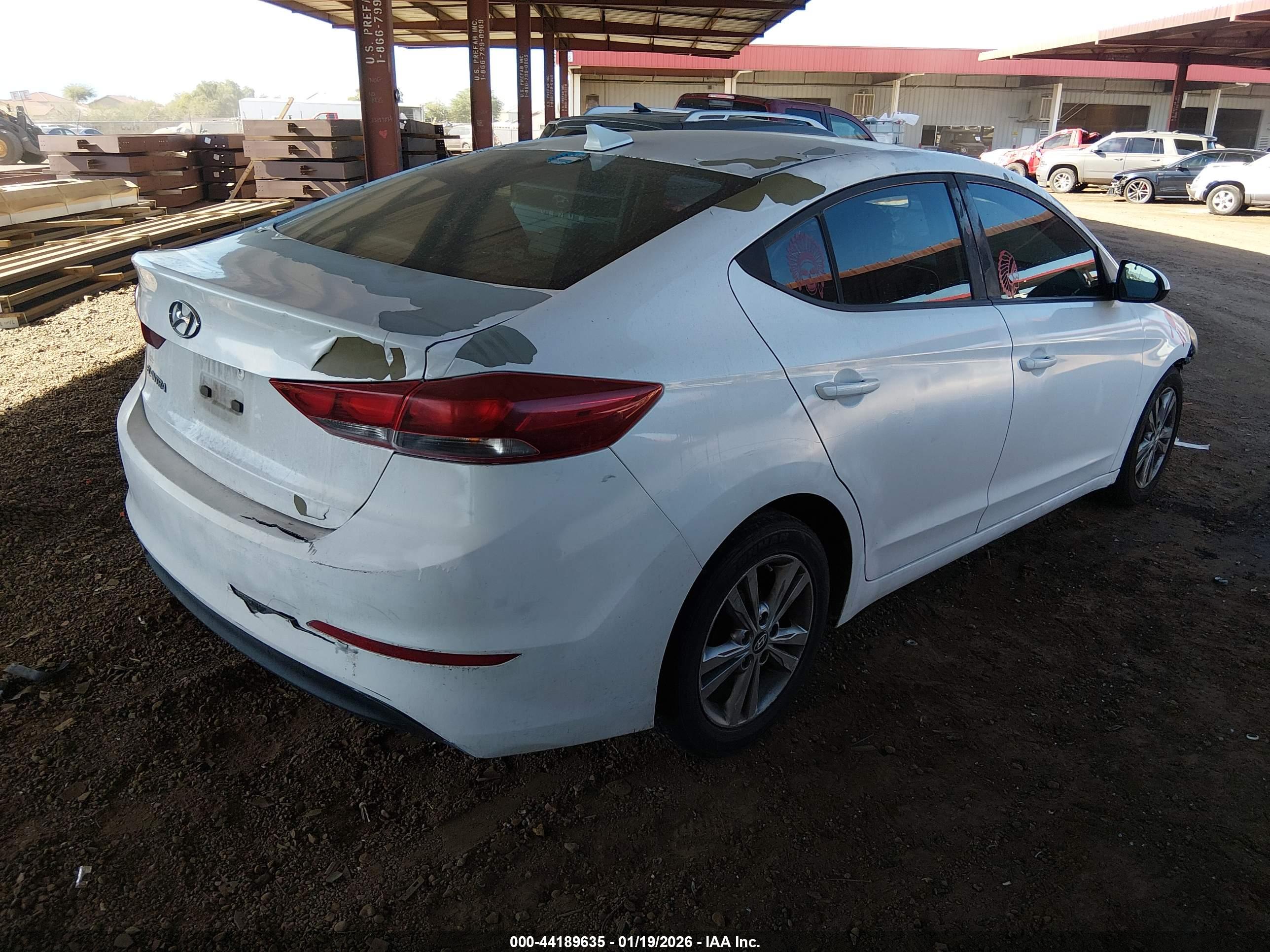 HYUNDAI ELANTRA image 4