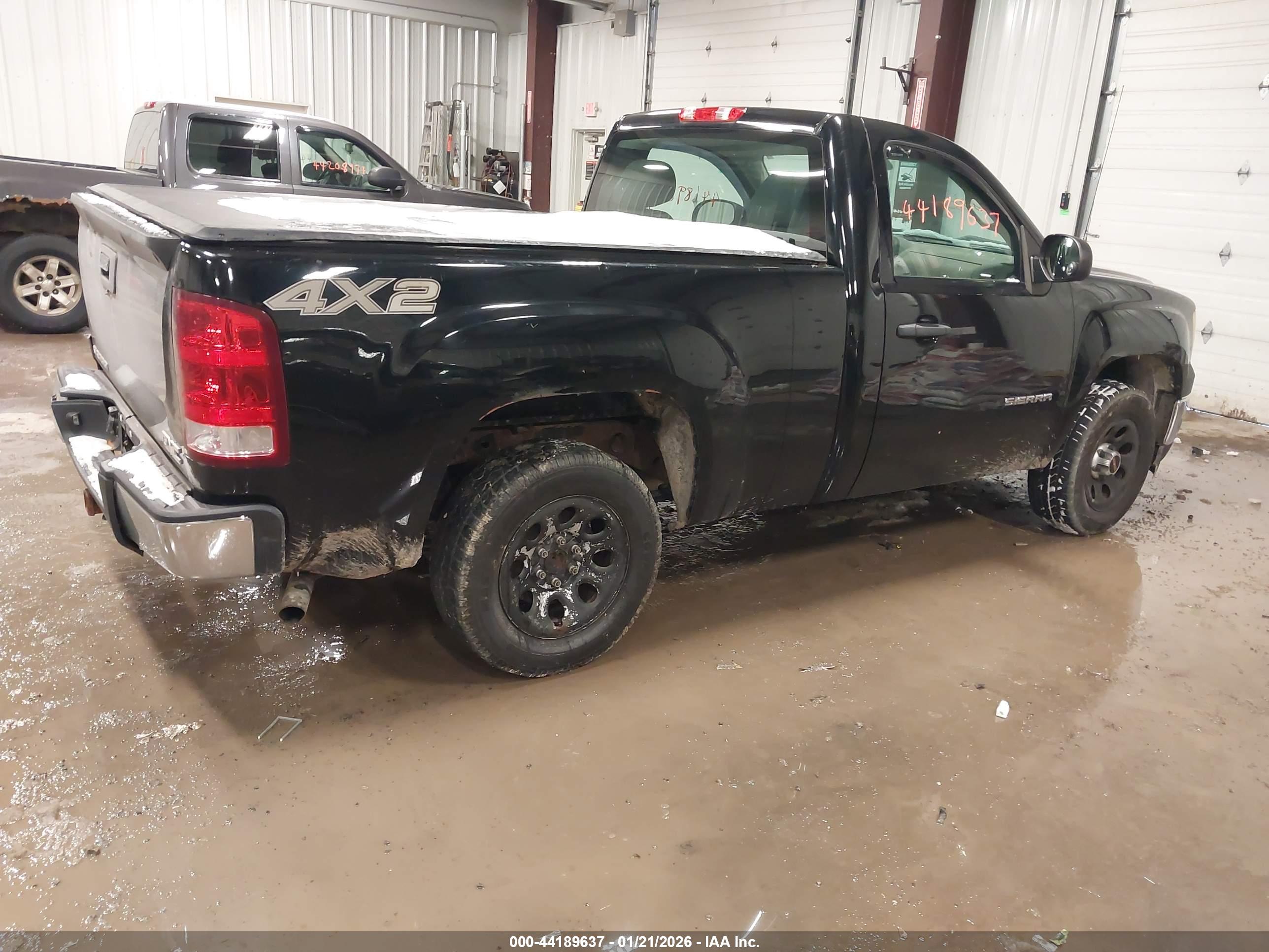 GMC SIERRA image 4