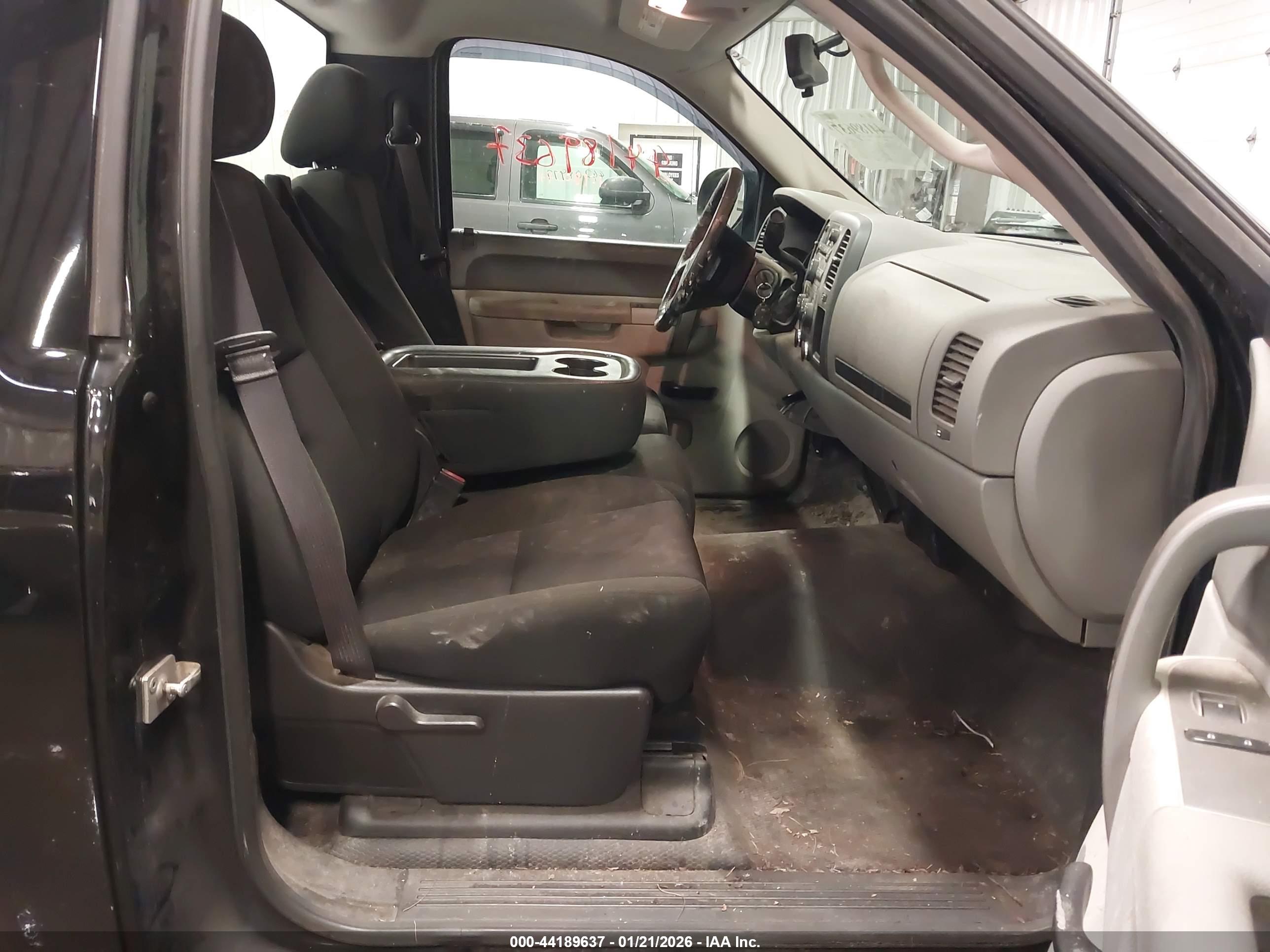 GMC SIERRA image 5