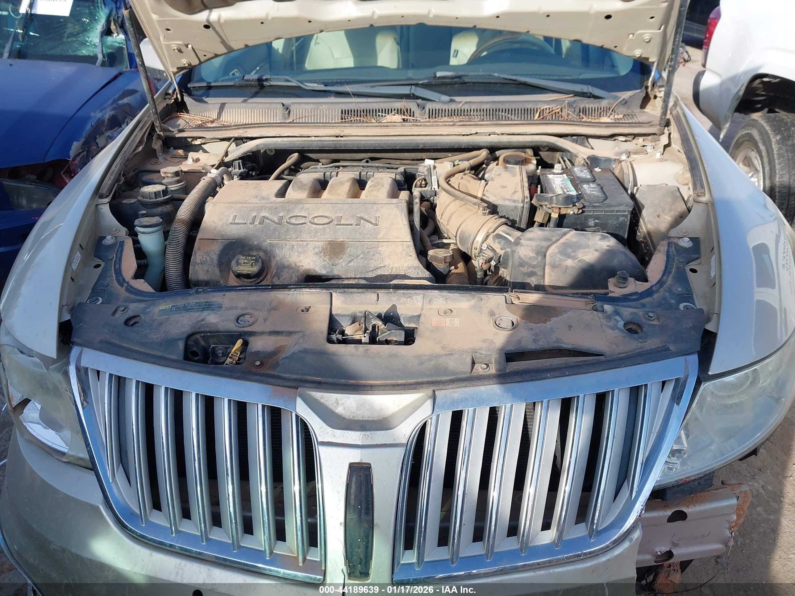 LINCOLN MKS image 10