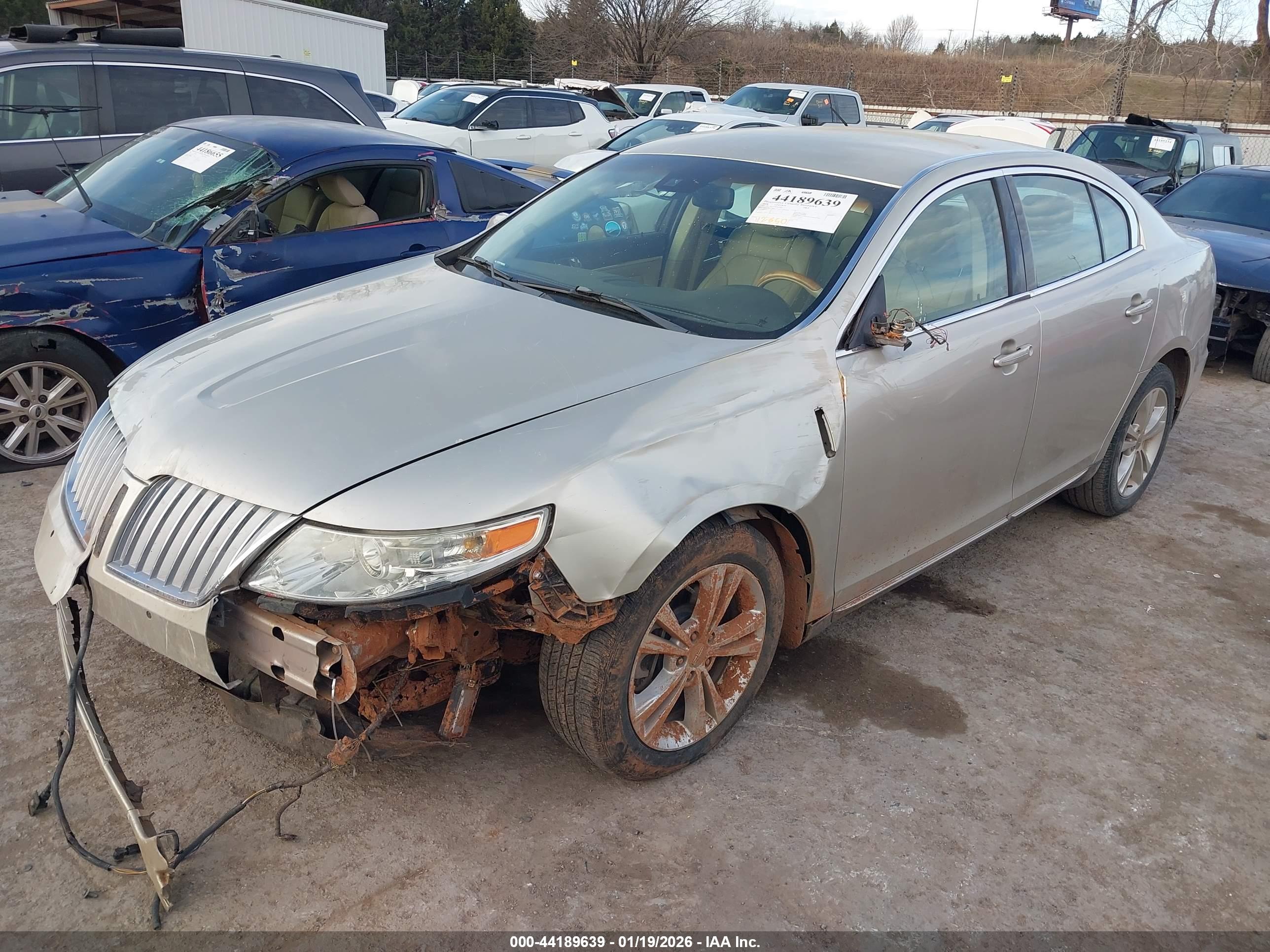 LINCOLN MKS image 2