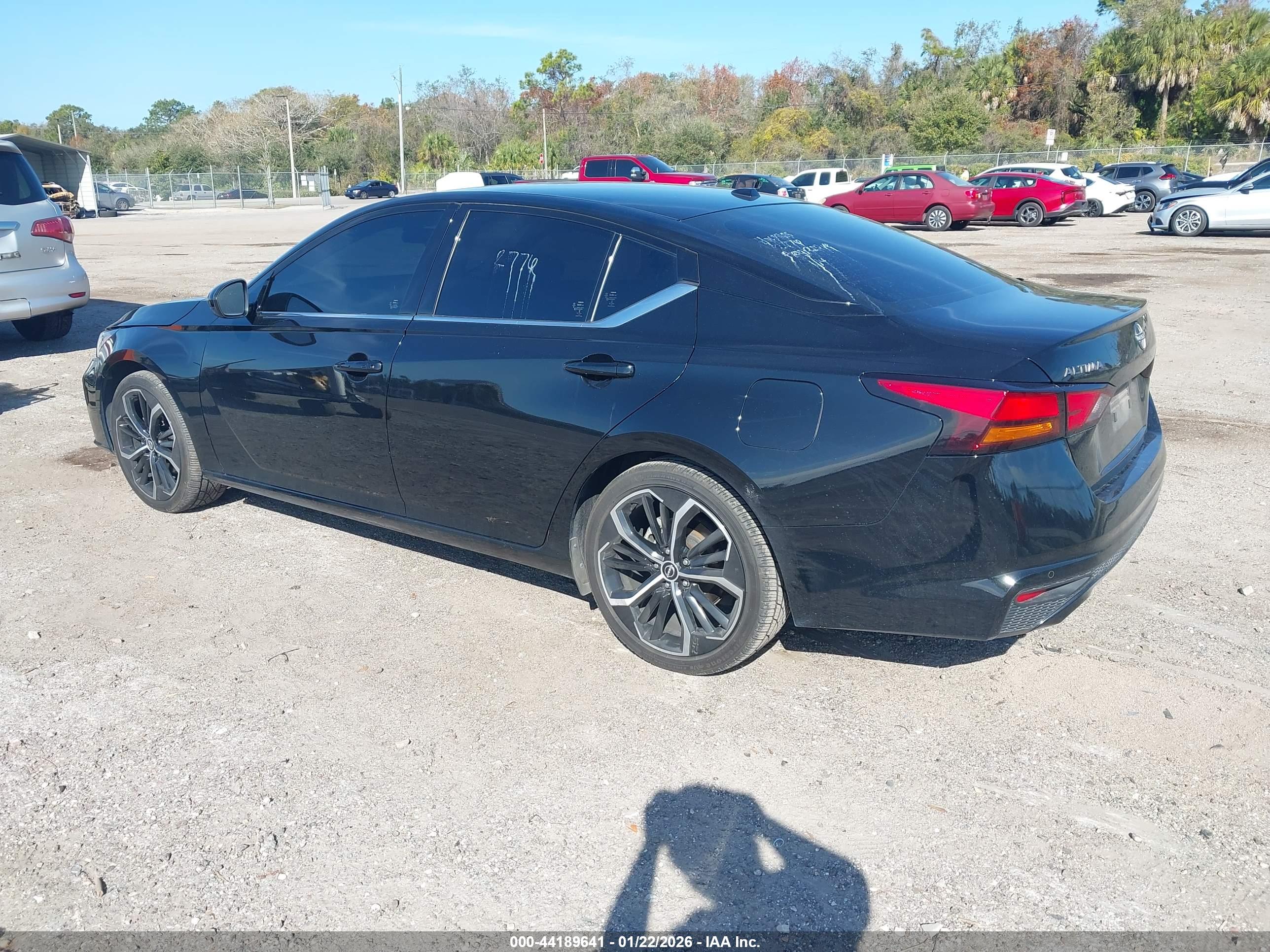 NISSAN ALTIMA image 3