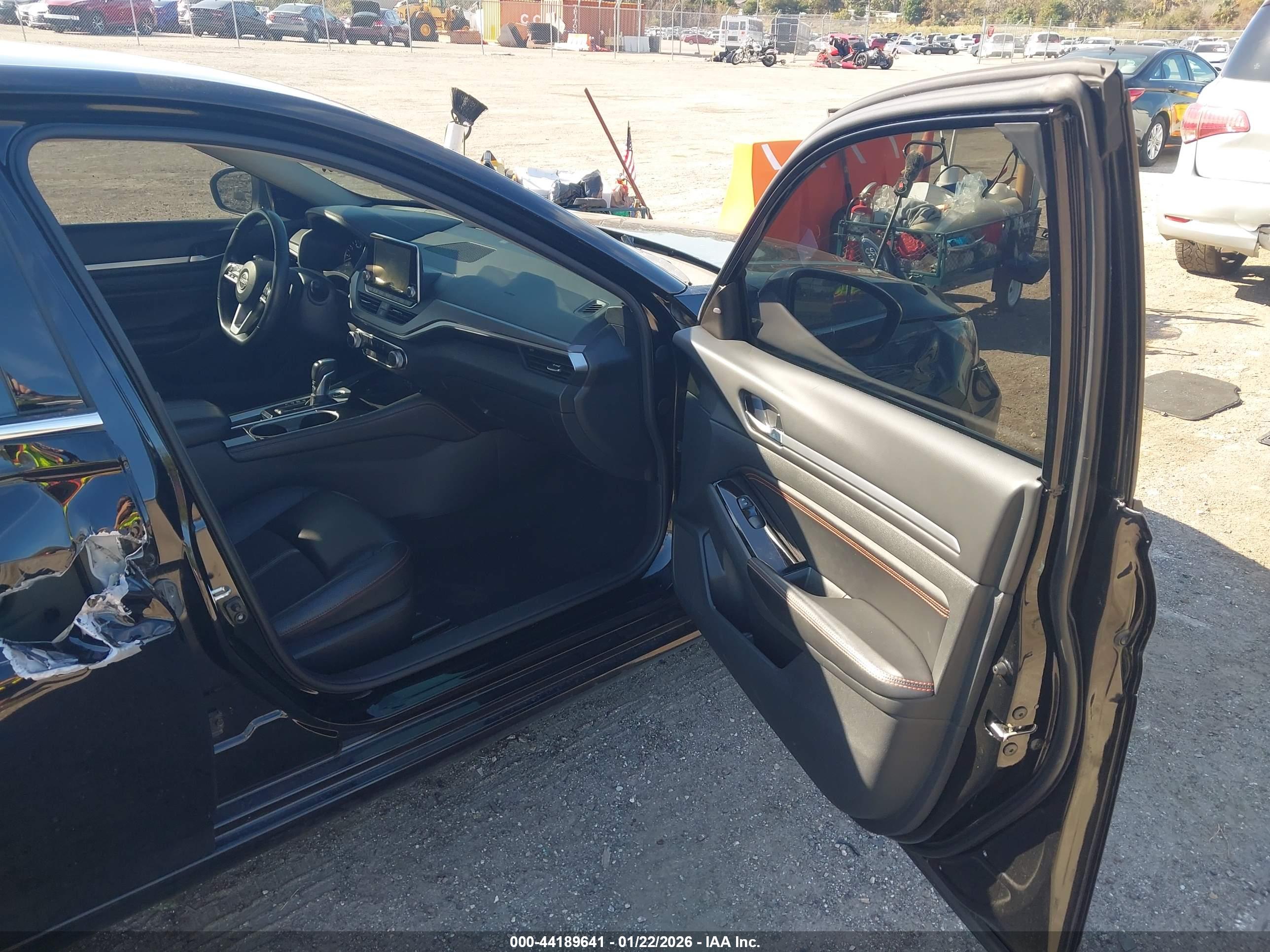 NISSAN ALTIMA image 5
