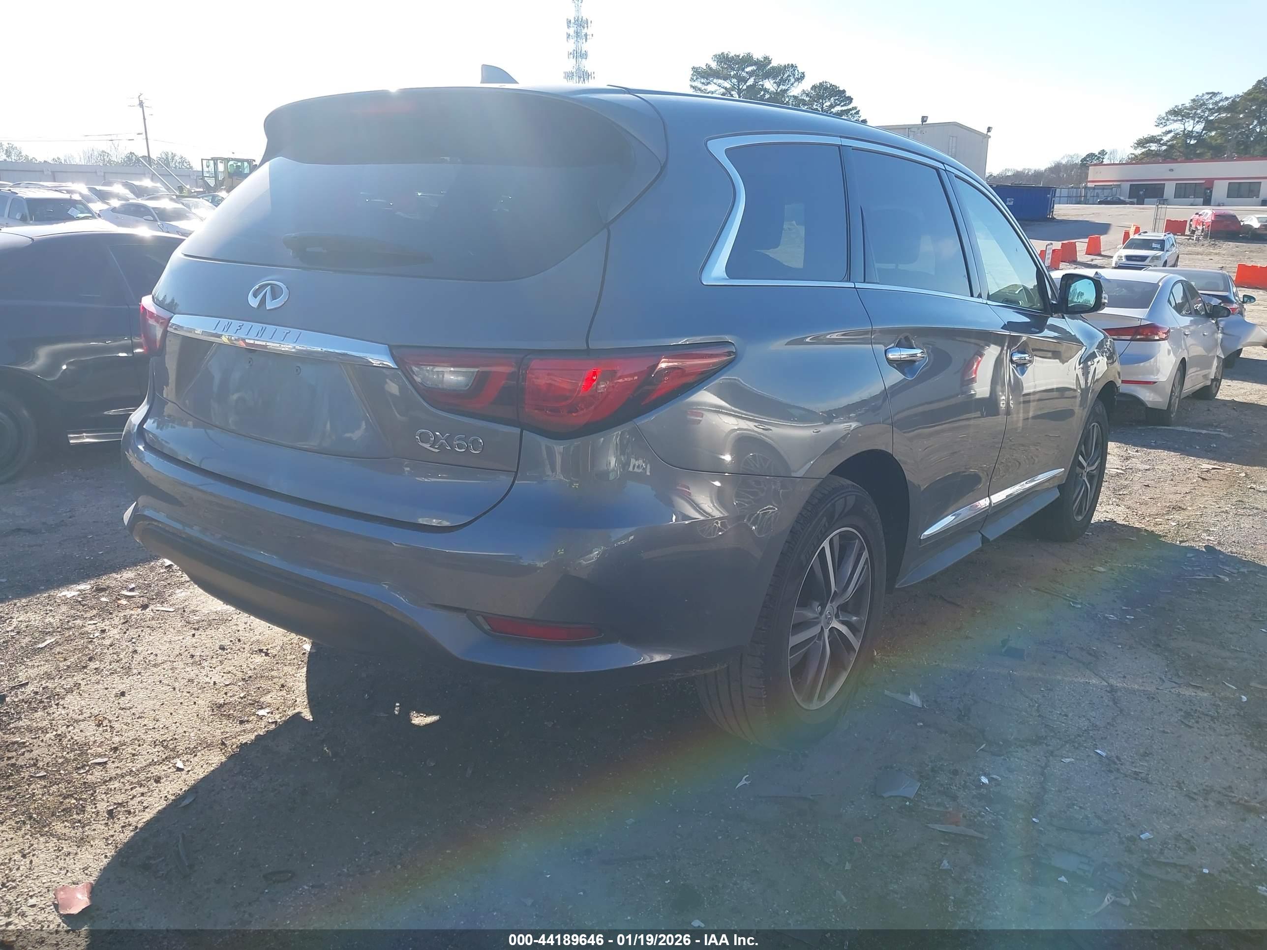 INFINITI QX60 image 4