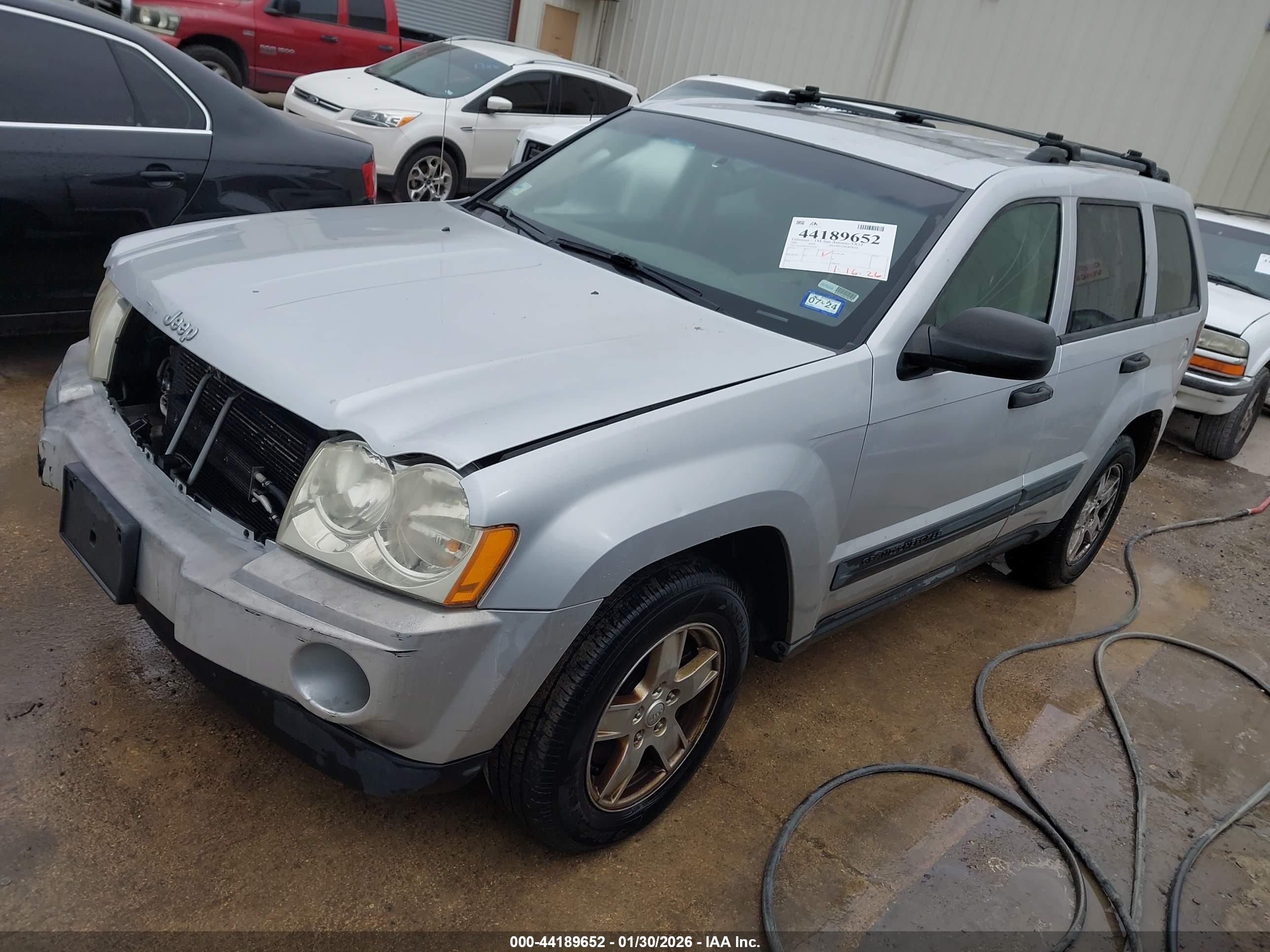 JEEP GRAND image 2