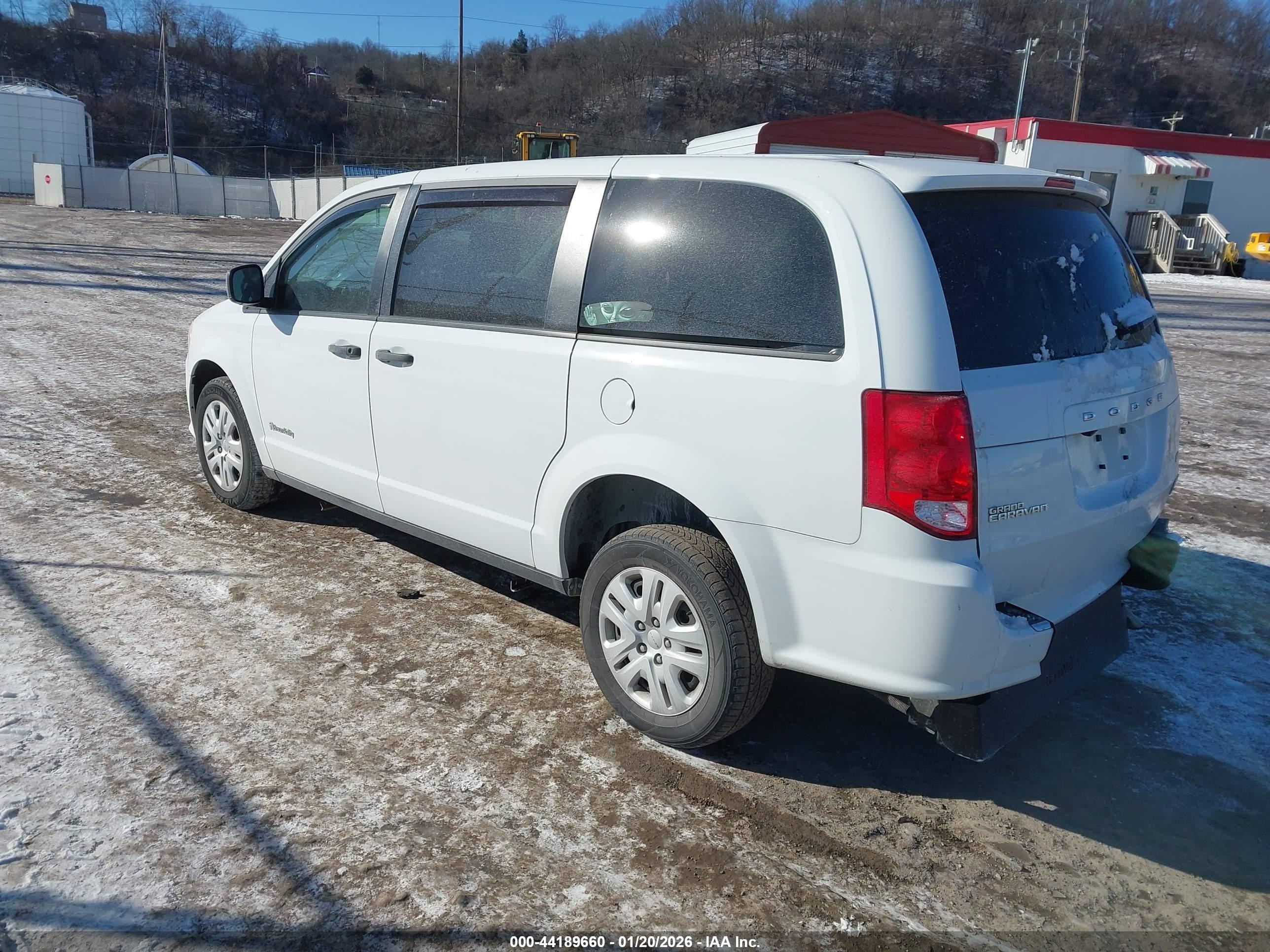 DODGE GRAND image 3
