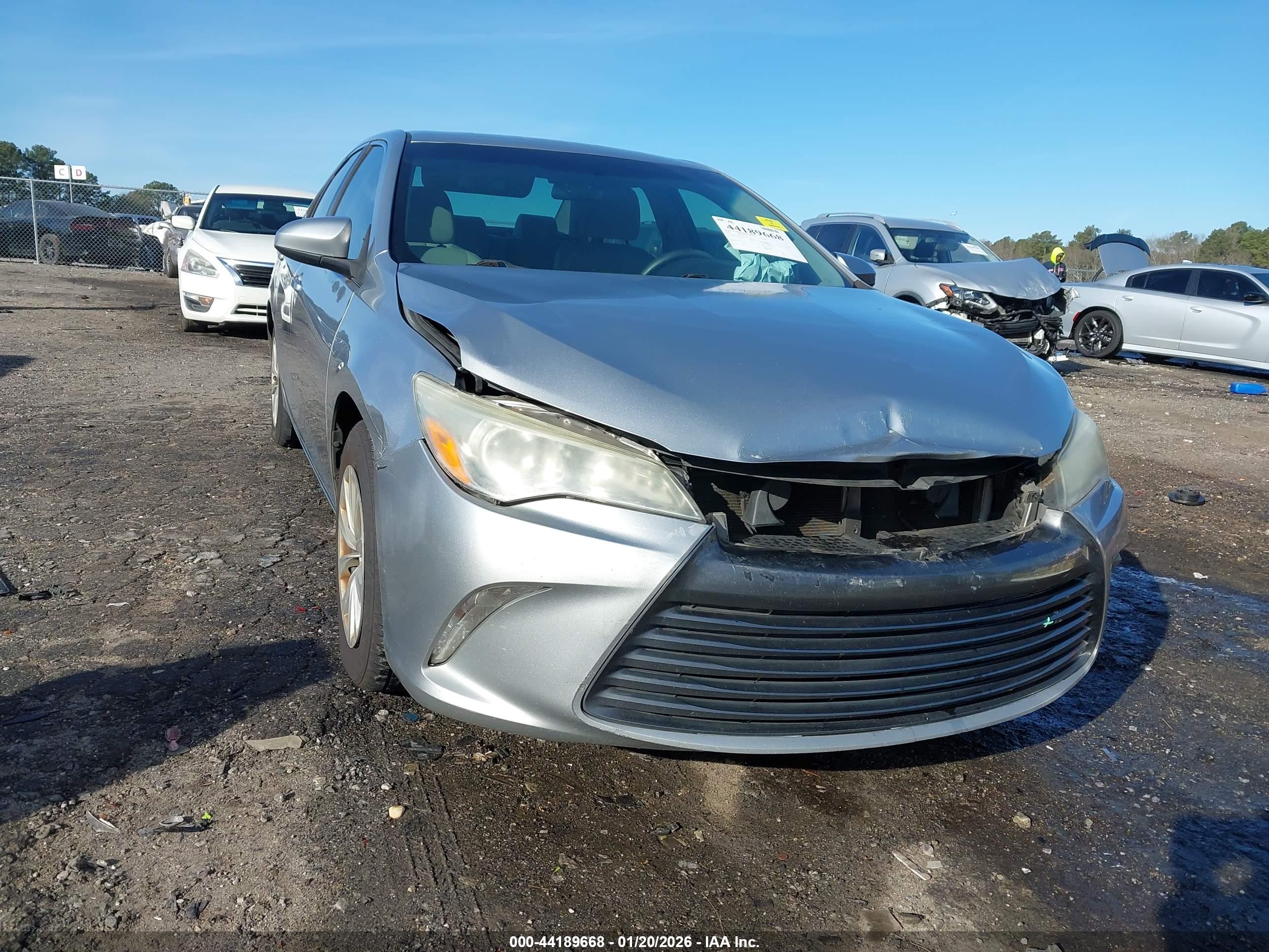 TOYOTA CAMRY image 6