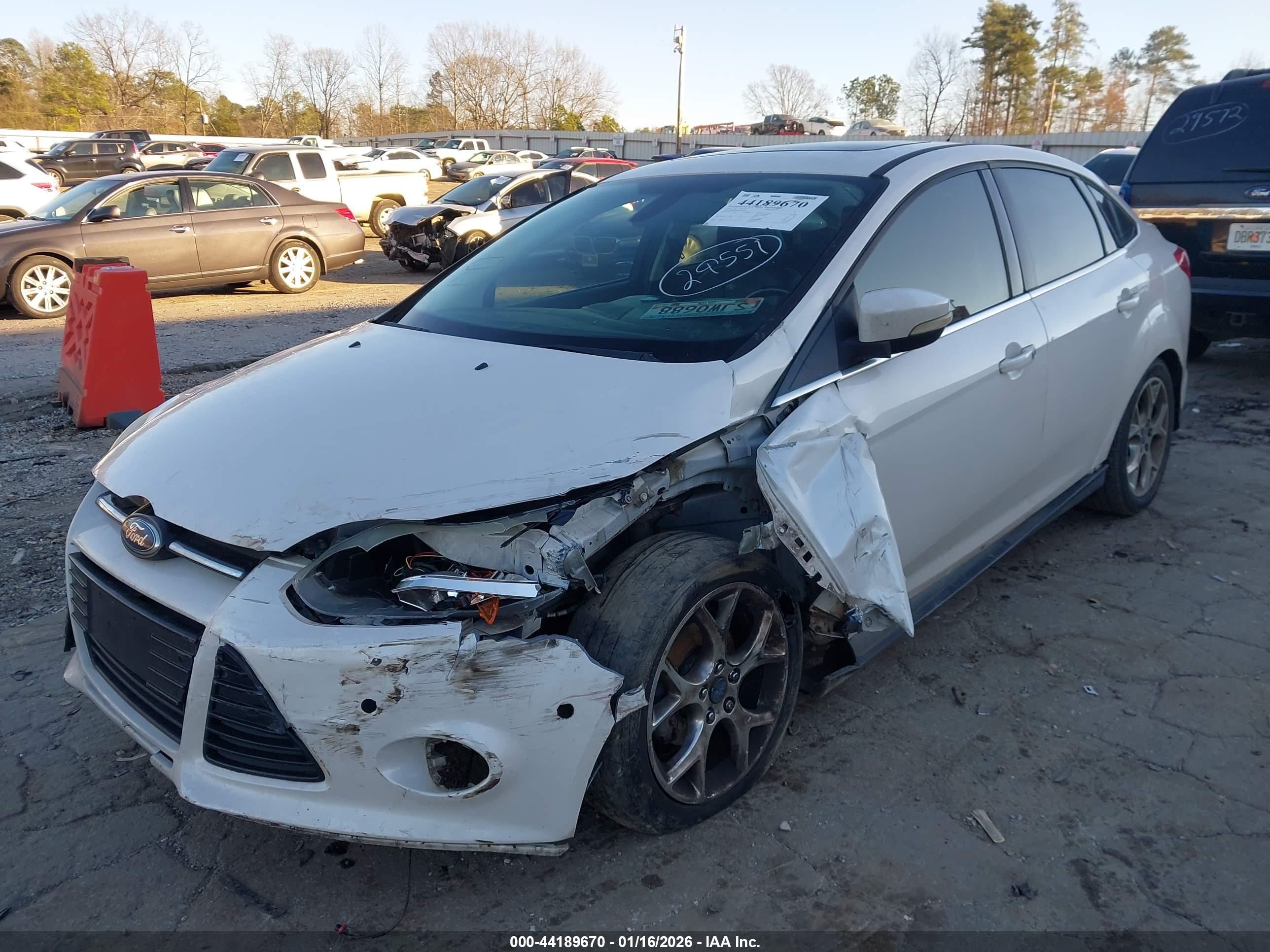 FORD FOCUS image 6