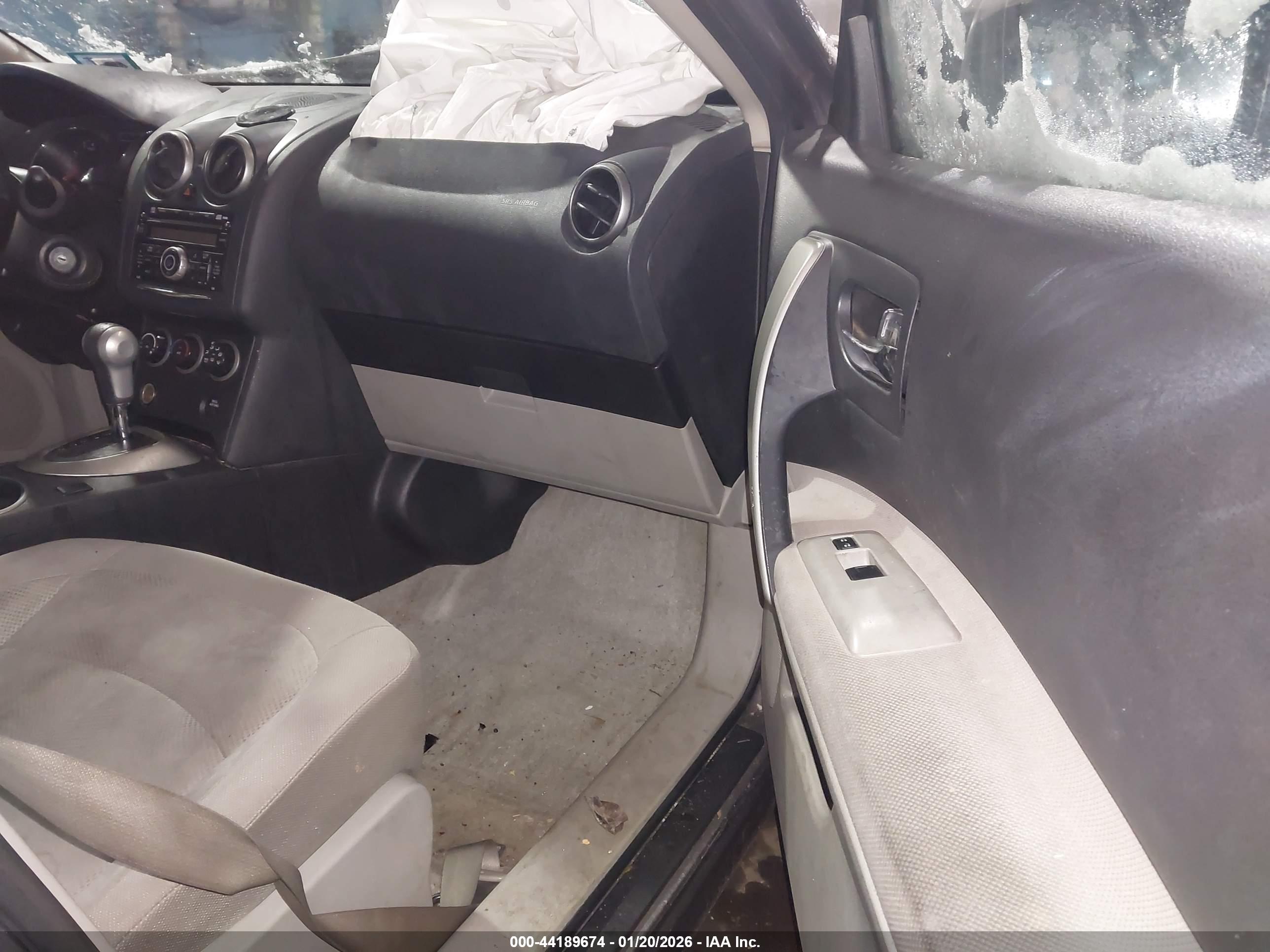 NISSAN ROGUE image 5