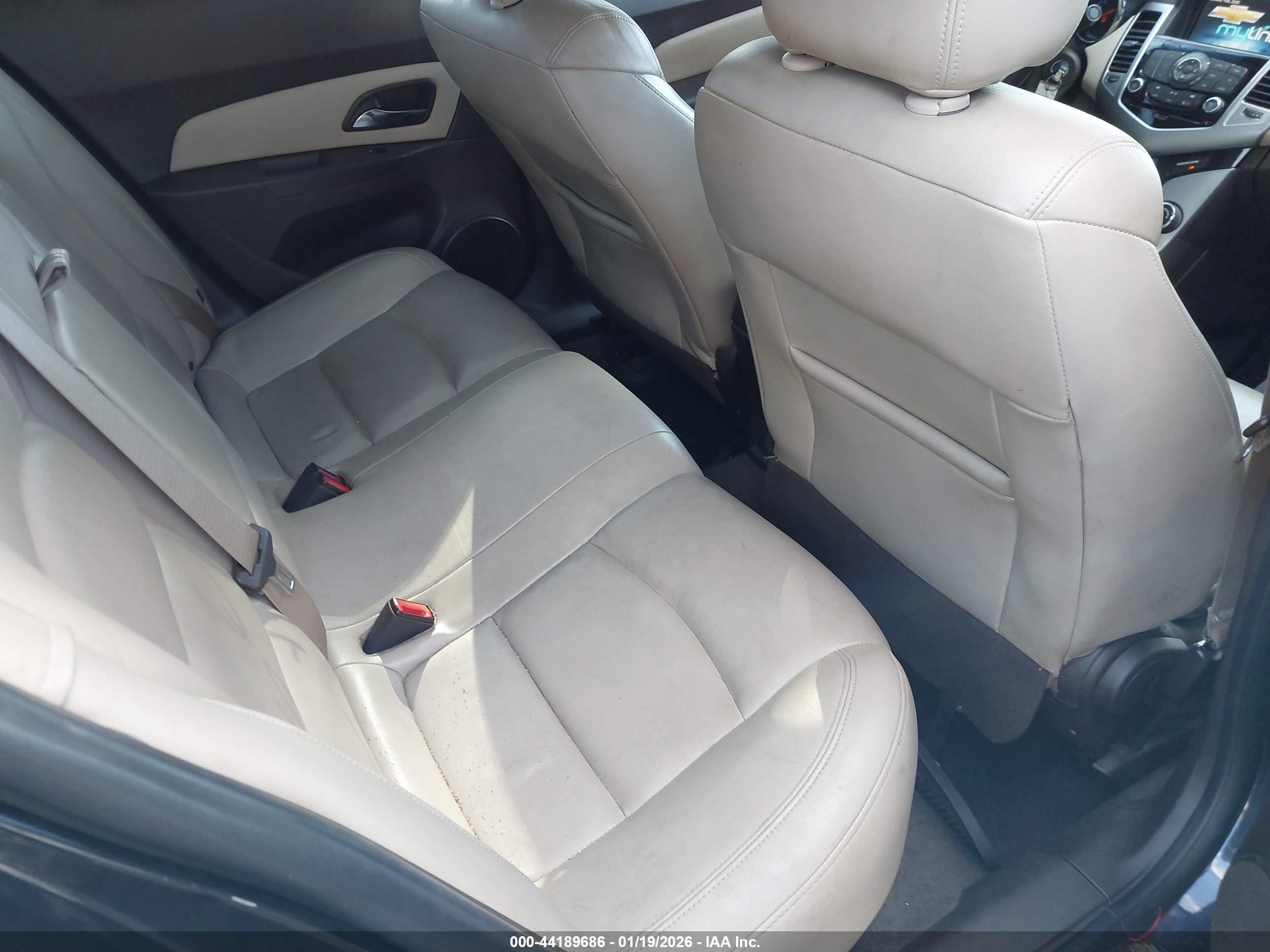 CHEVROLET CRUZE image 8