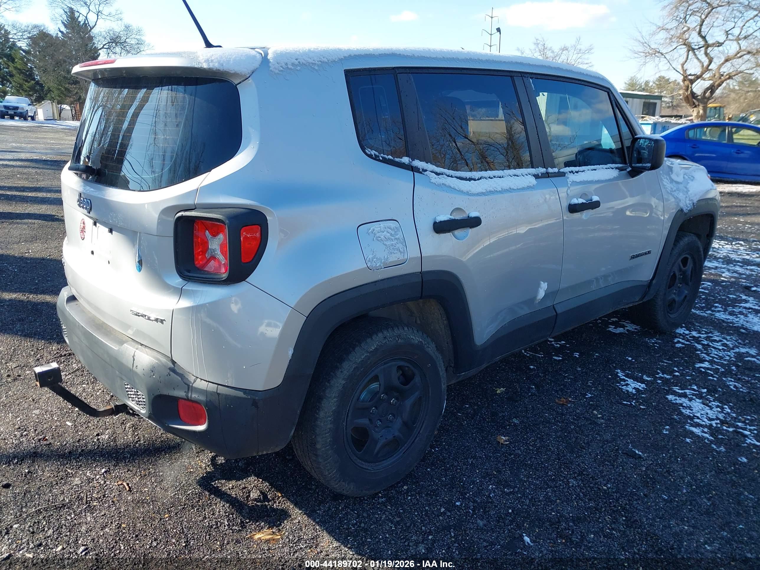 JEEP RENEGADE image 4
