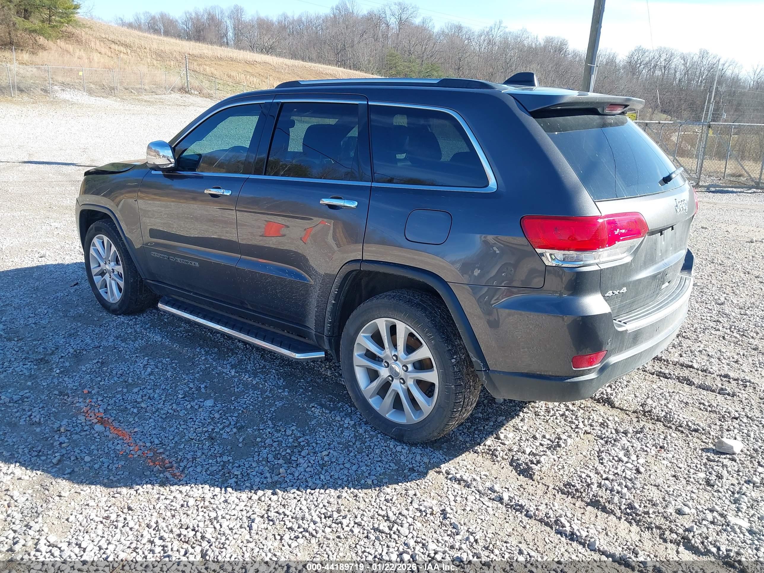 JEEP GRAND image 3