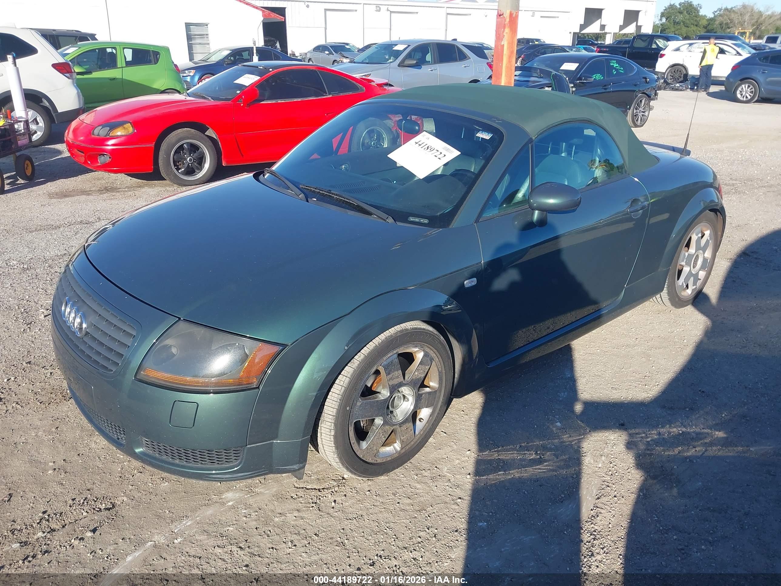 AUDI TT image 2