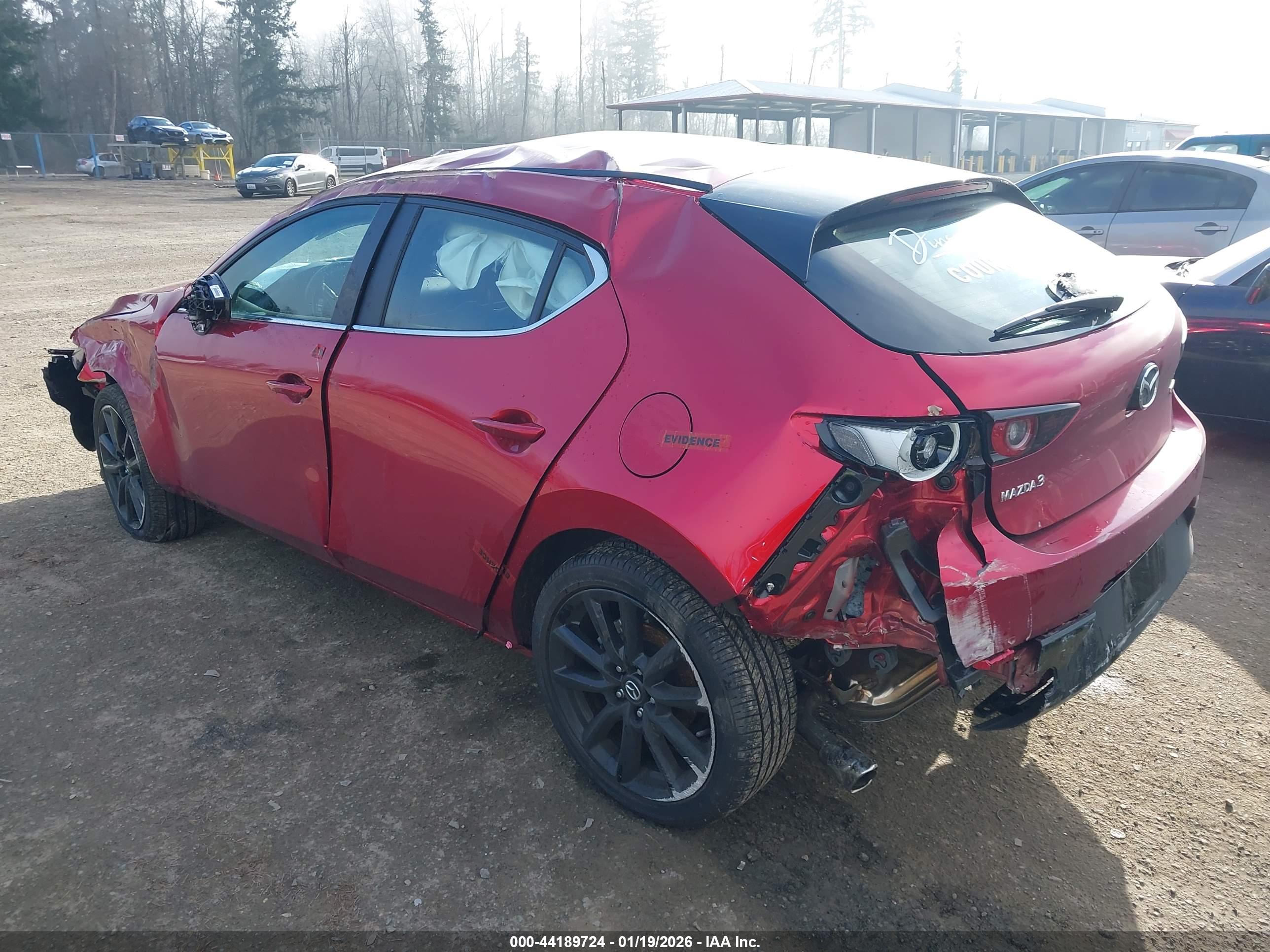MAZDA MAZDA3 image 3