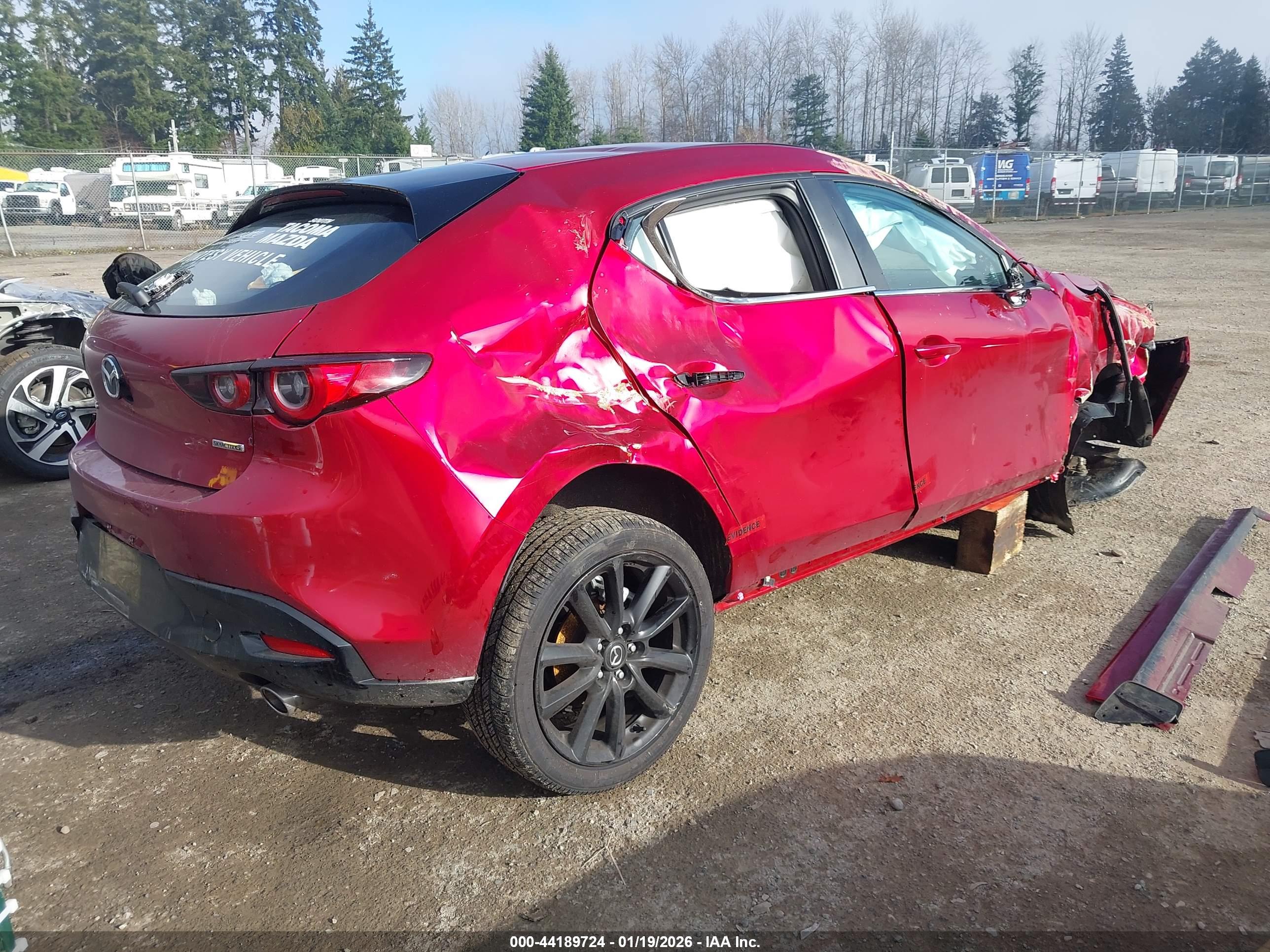 MAZDA MAZDA3 image 4