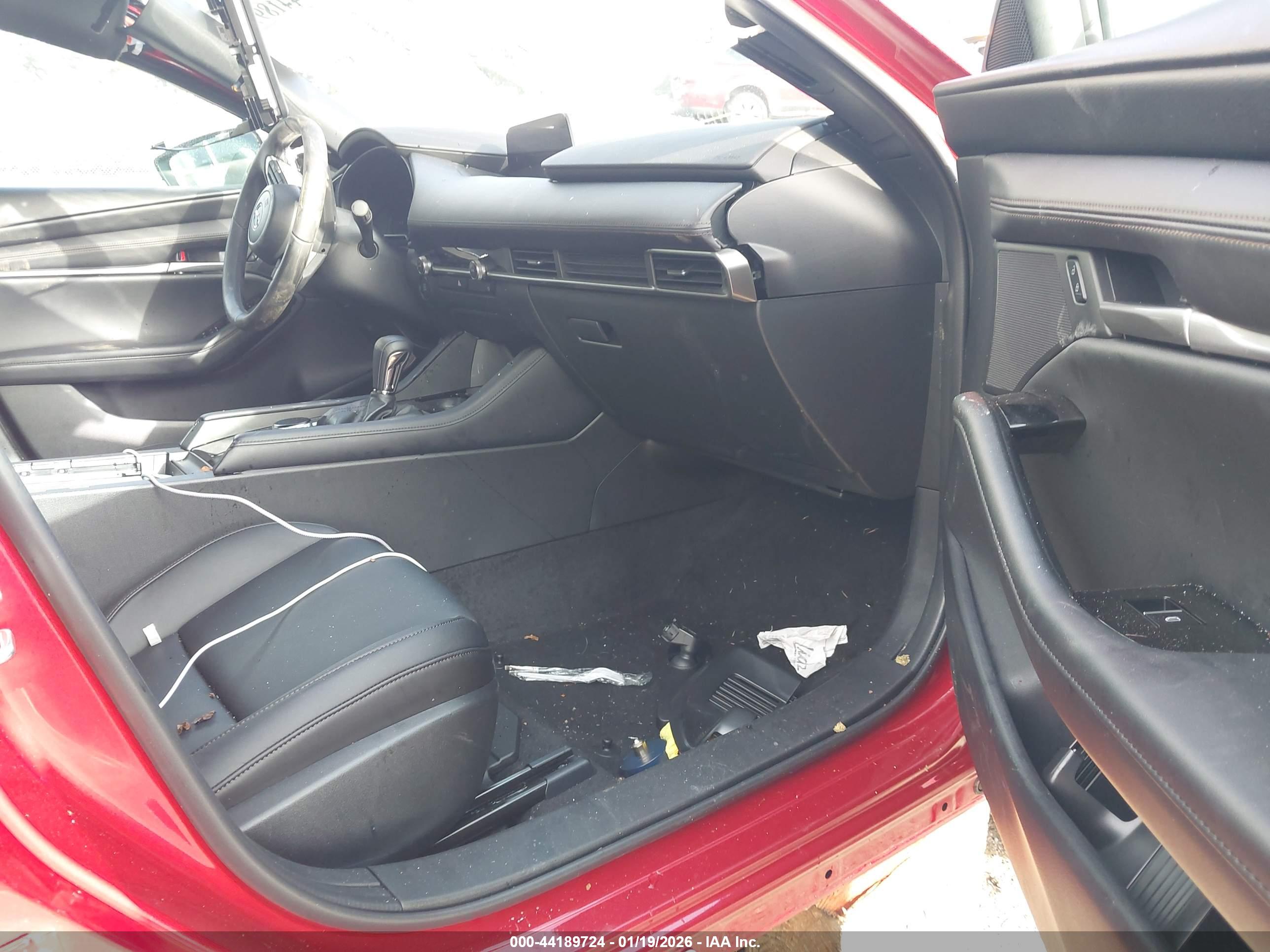 MAZDA MAZDA3 image 5