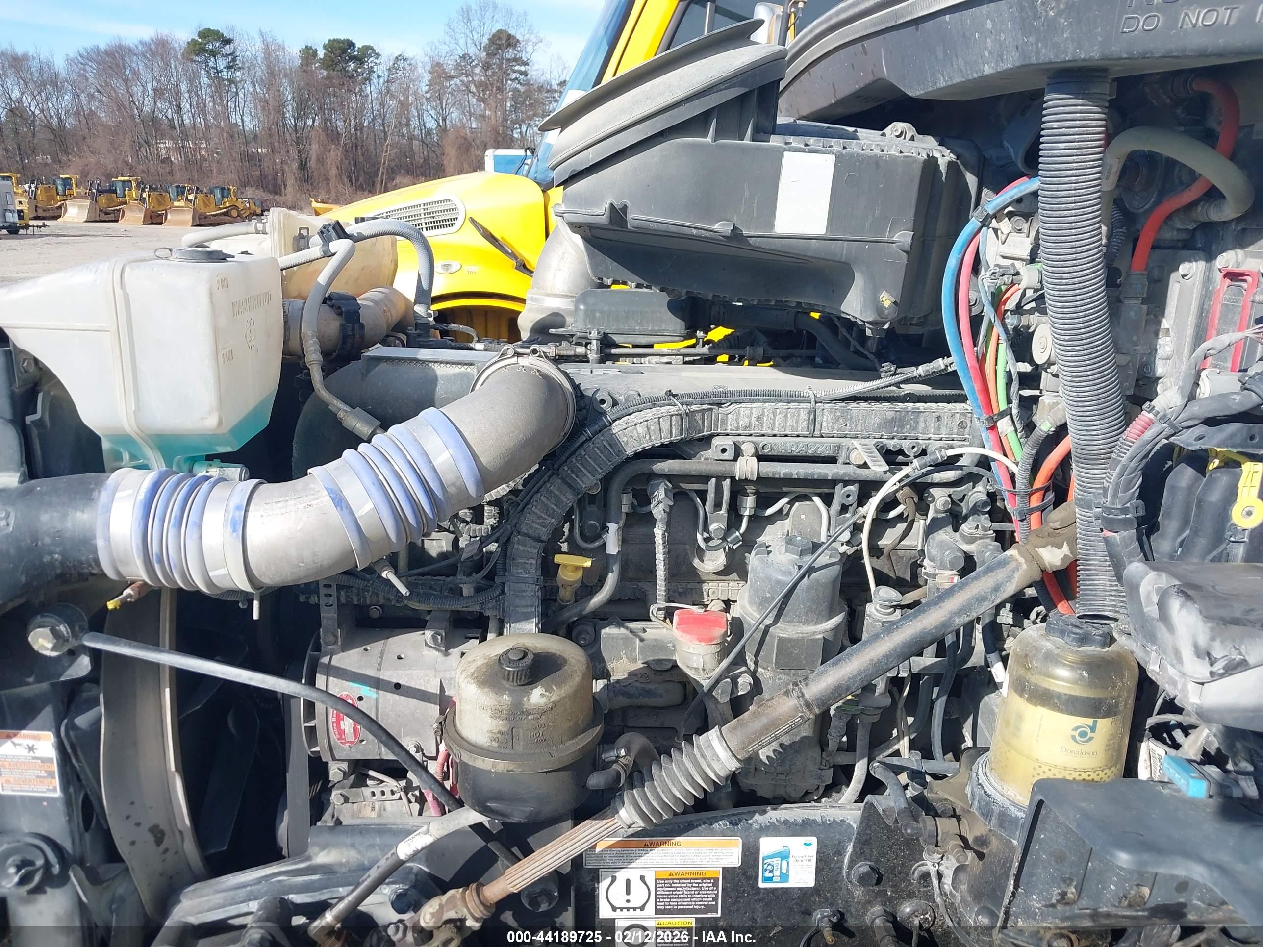 PETERBILT 579 image 10