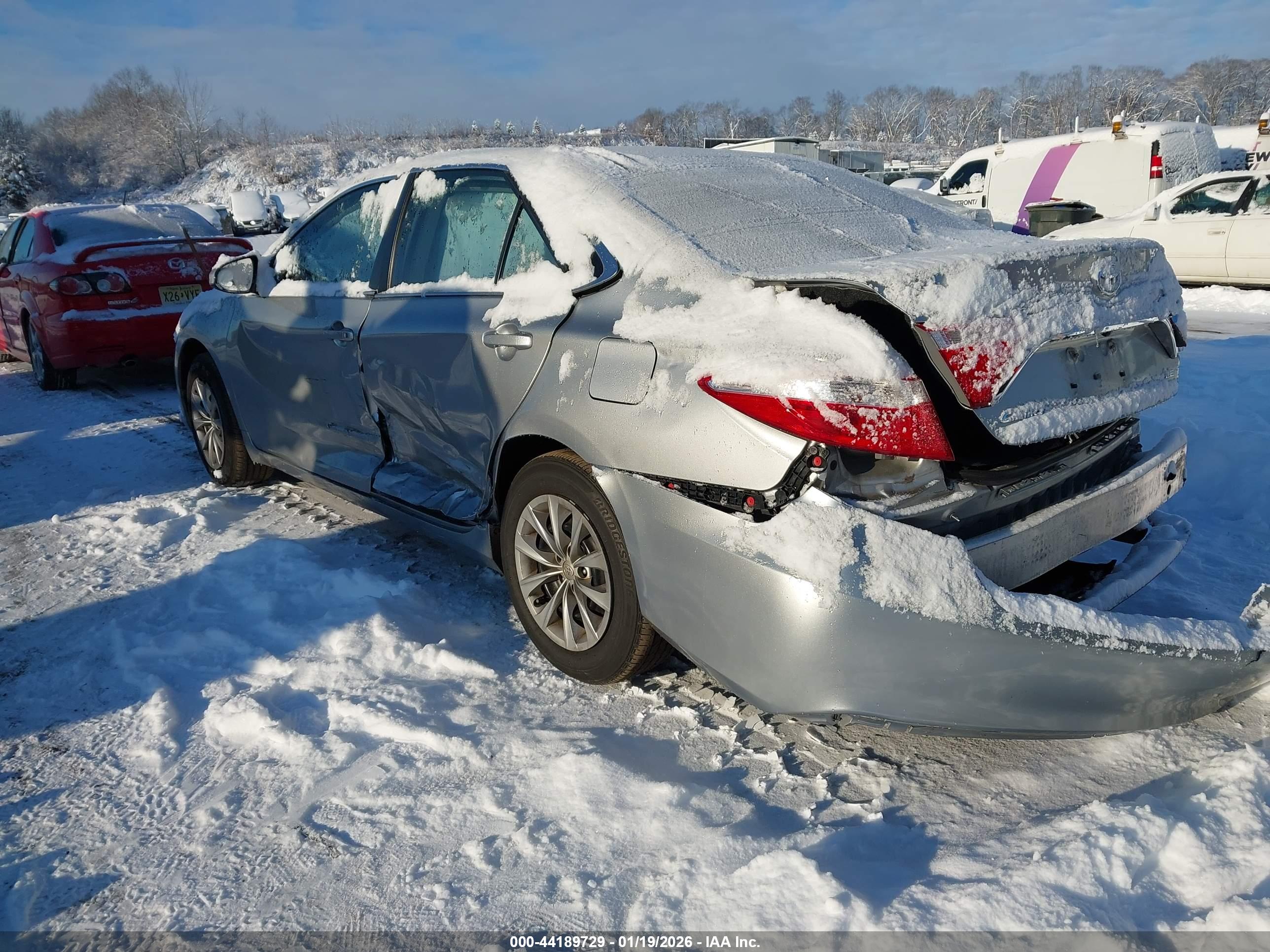 TOYOTA CAMRY image 3