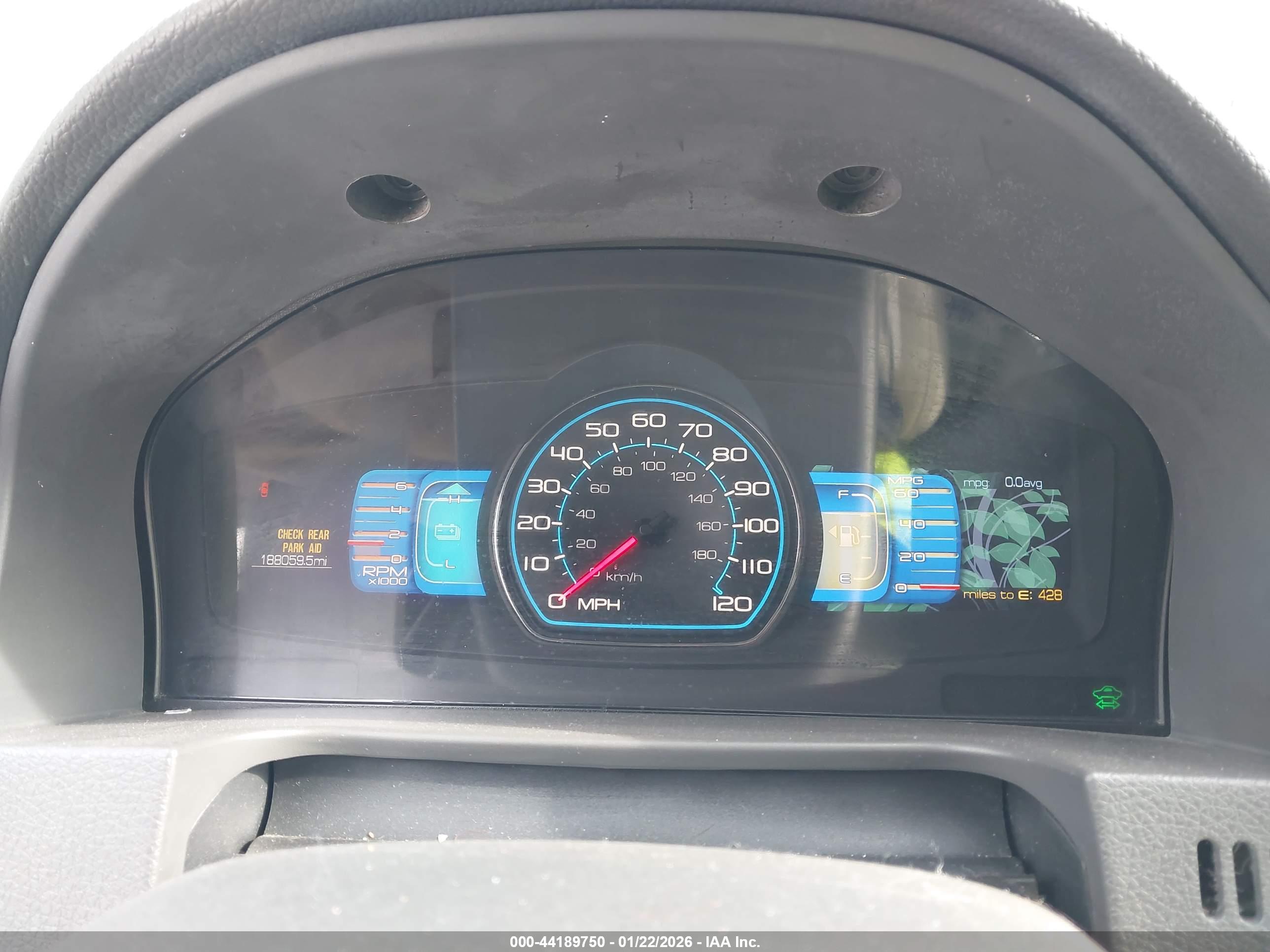FORD FUSION image 7