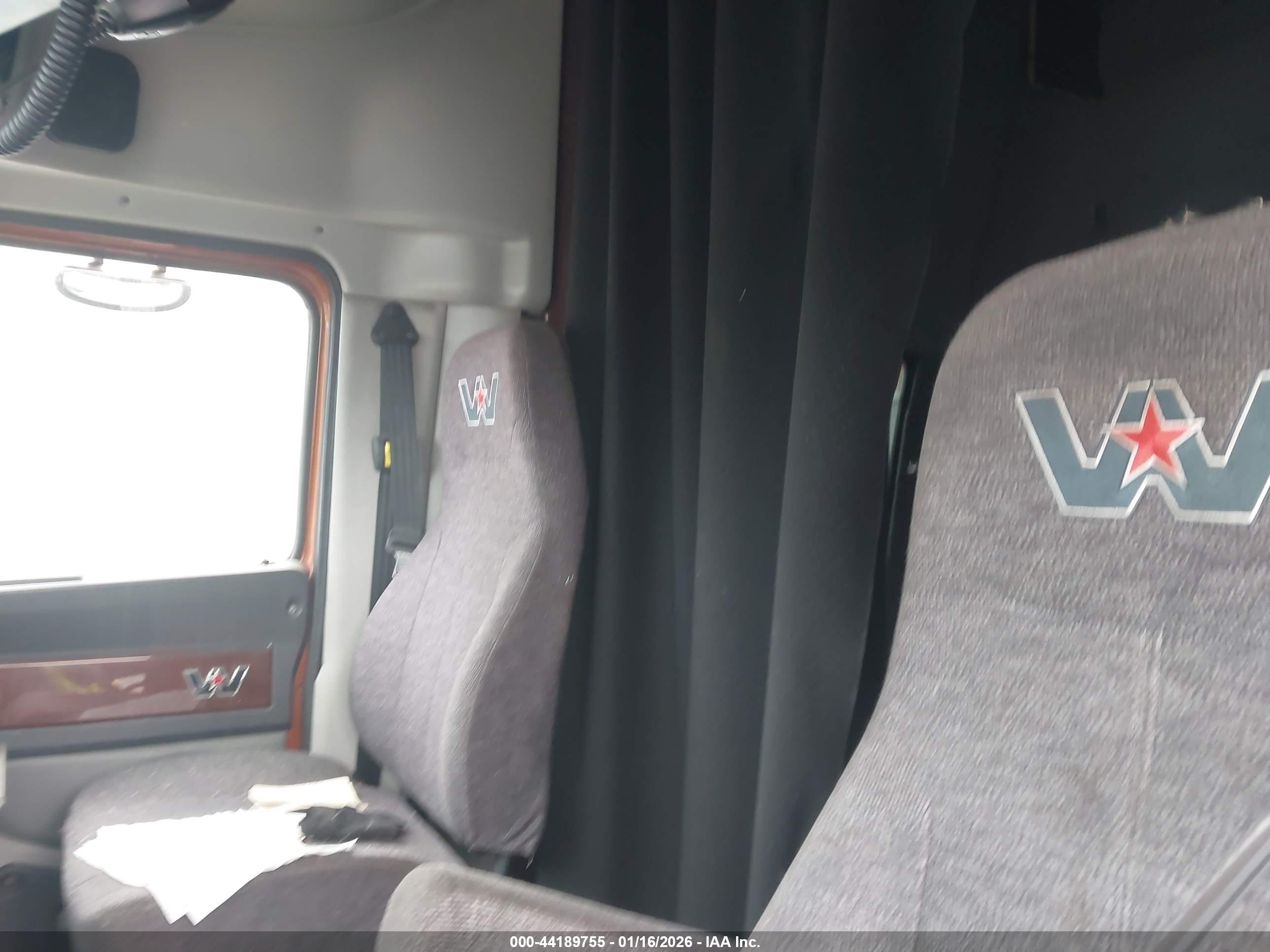 WESTERN STAR image 7