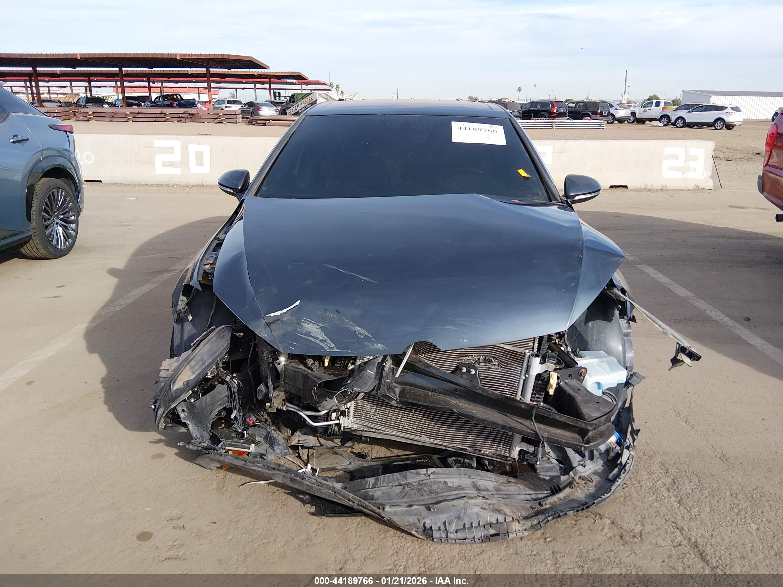 VOLKSWAGEN GOLF image 6