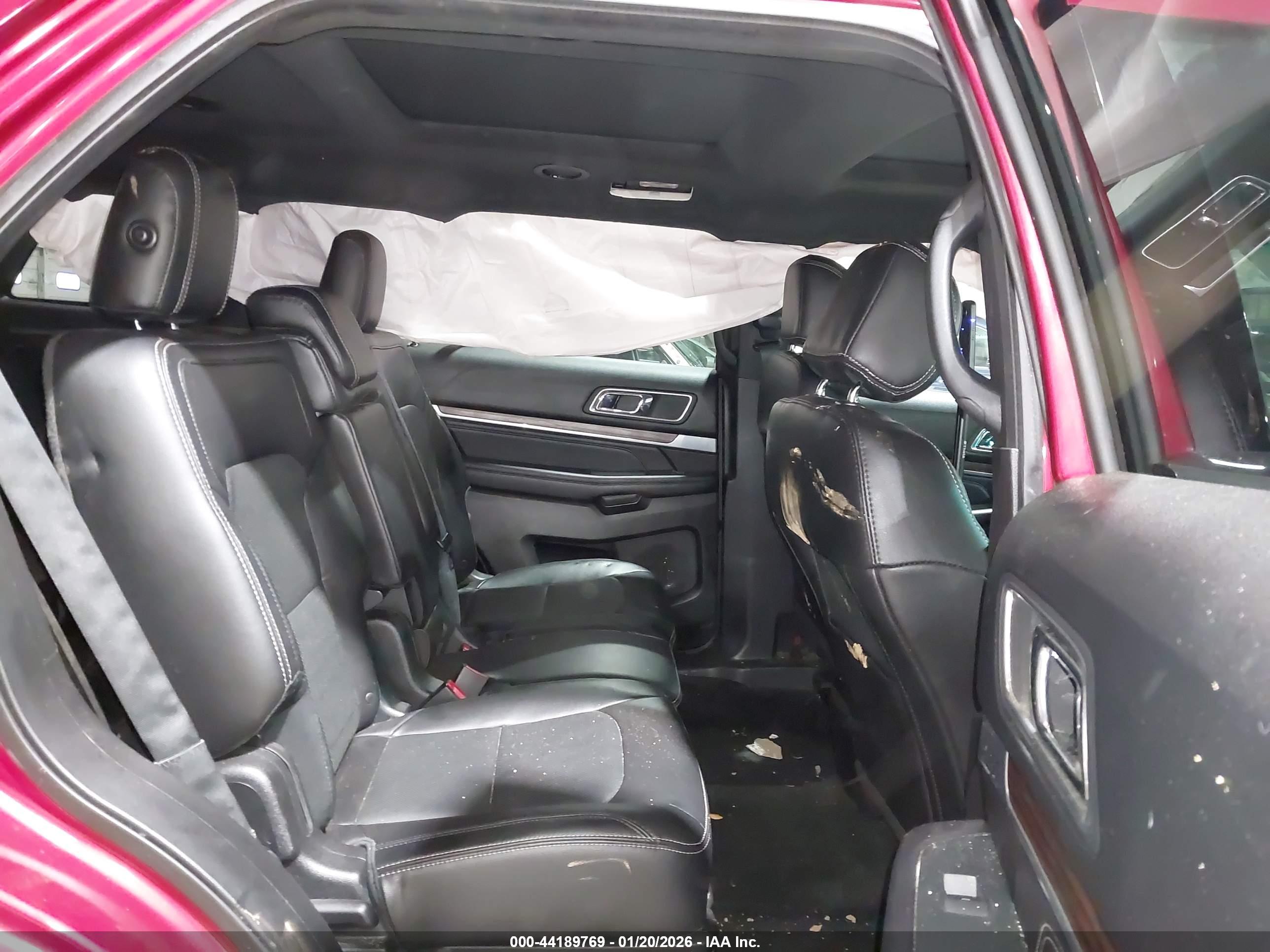 FORD EXPLORER image 8
