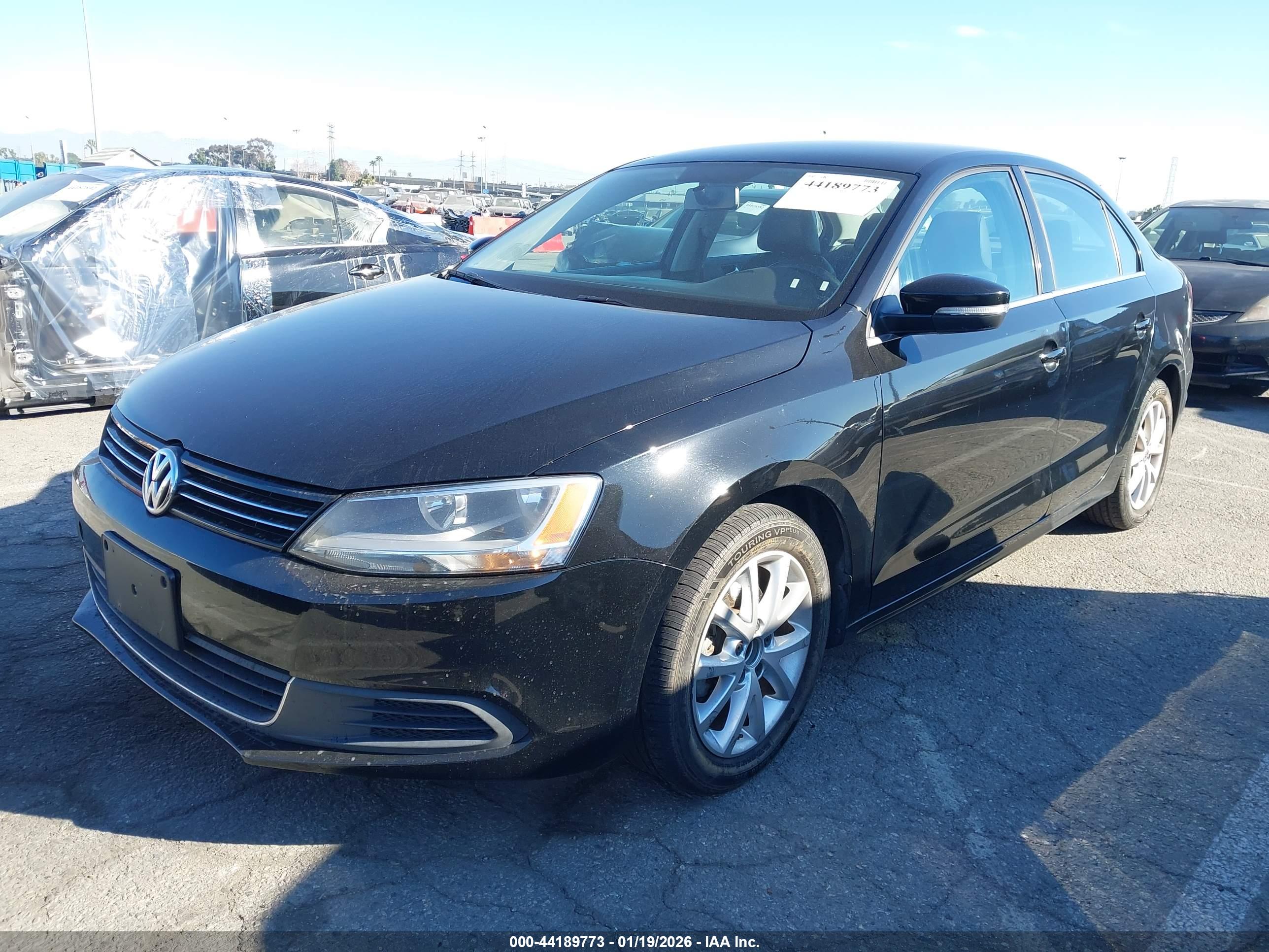 VOLKSWAGEN JETTA image 2