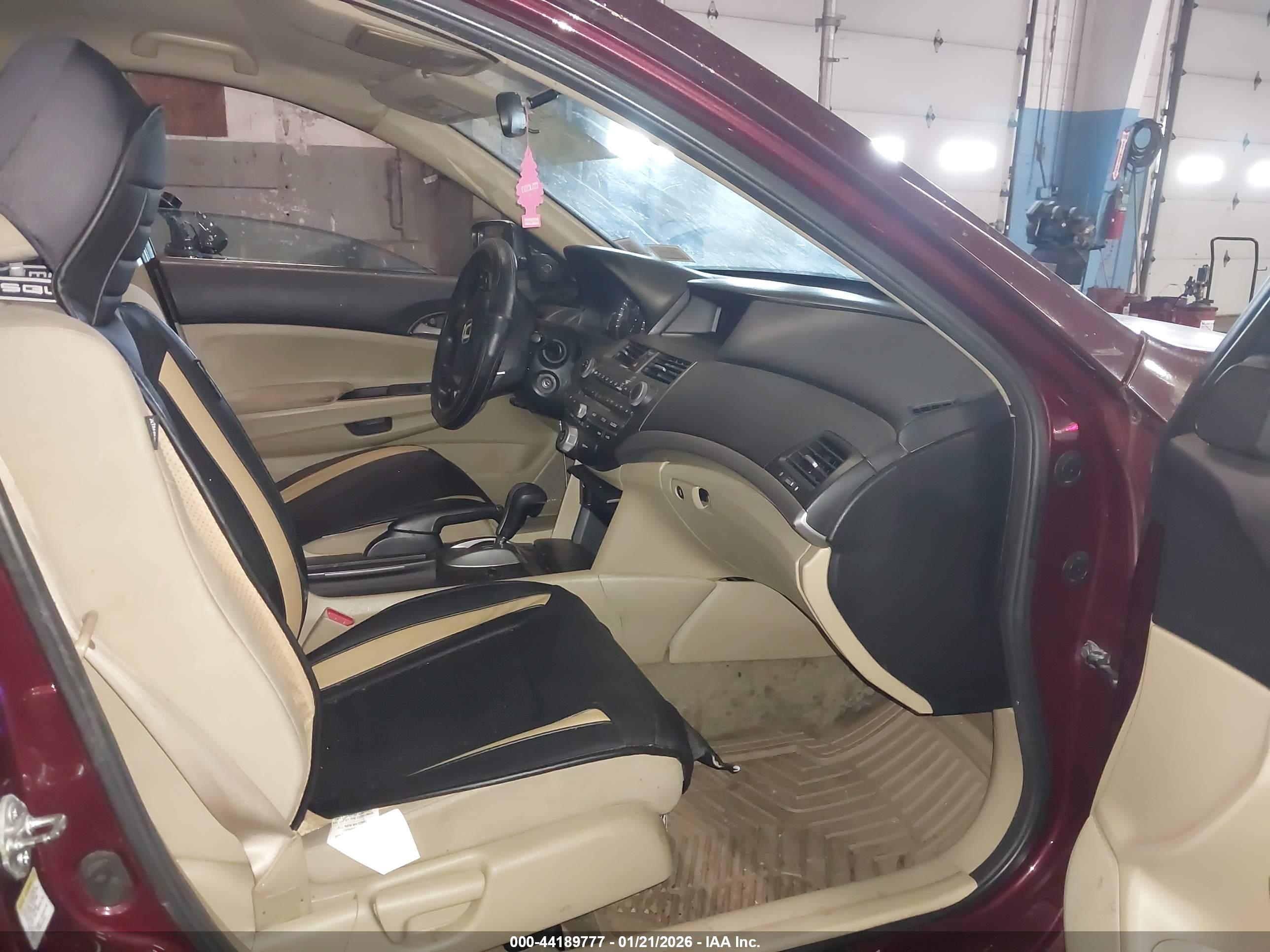 HONDA ACCORD image 5
