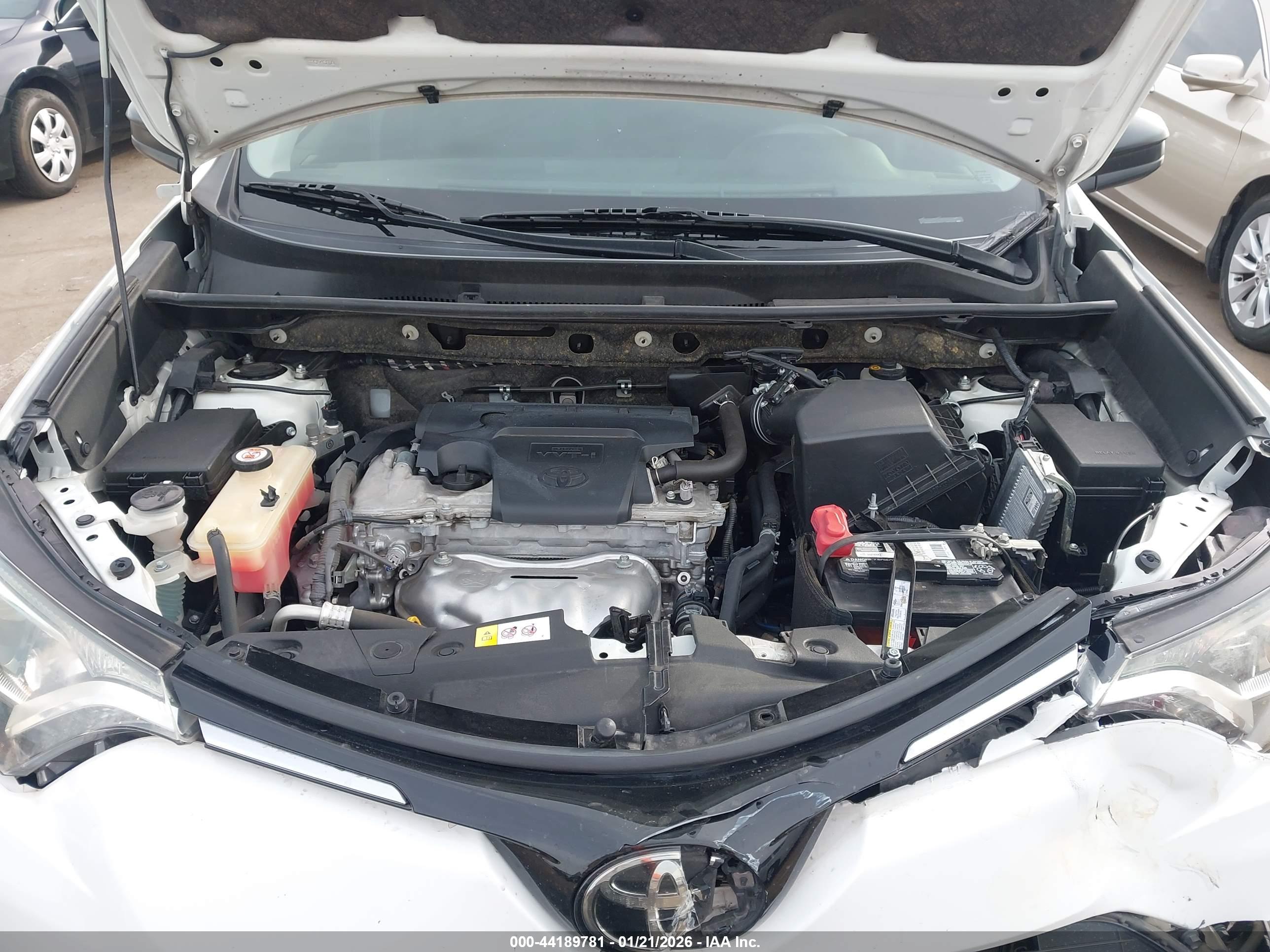 TOYOTA RAV4 image 10