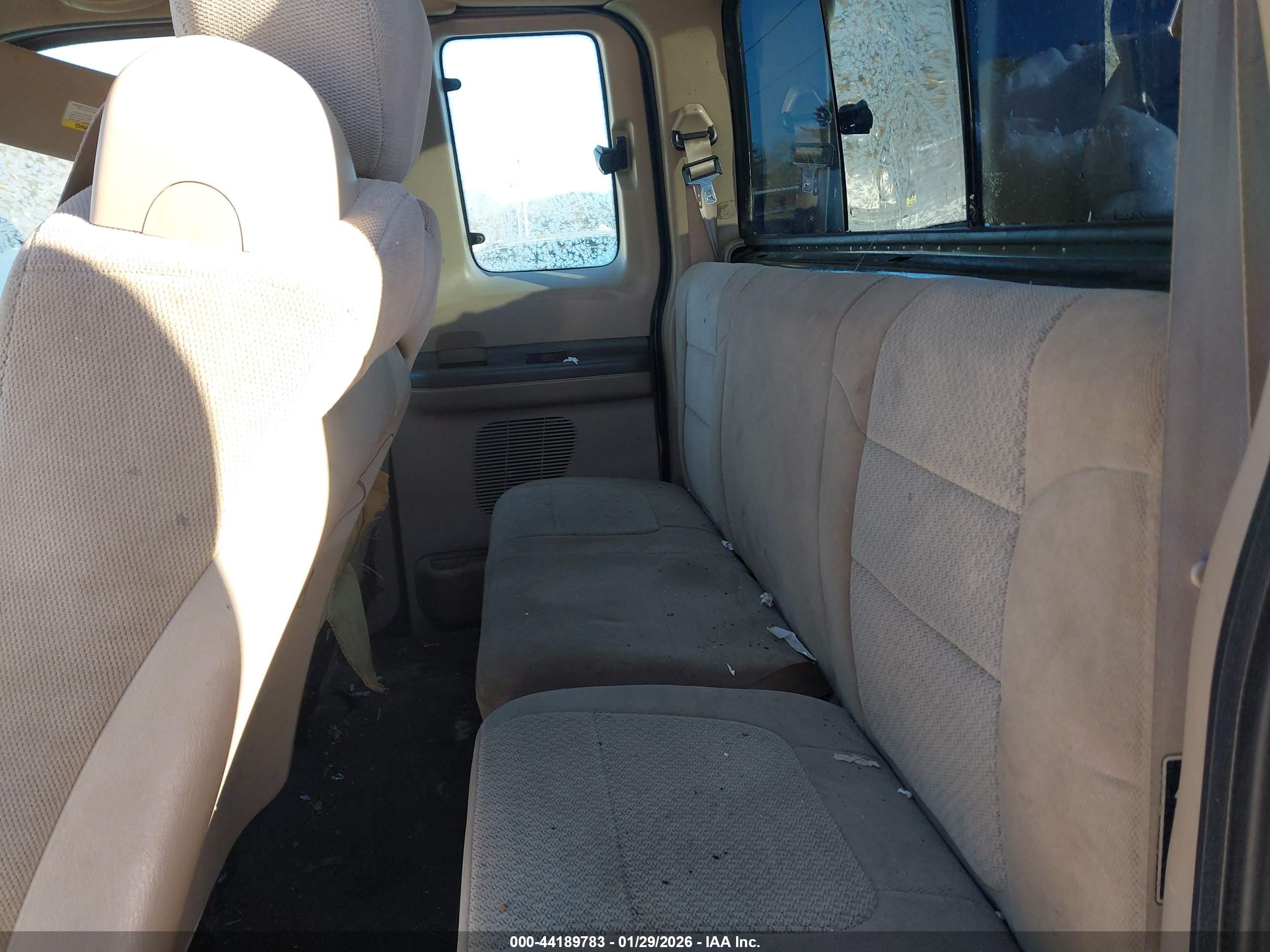 FORD F-250 image 8