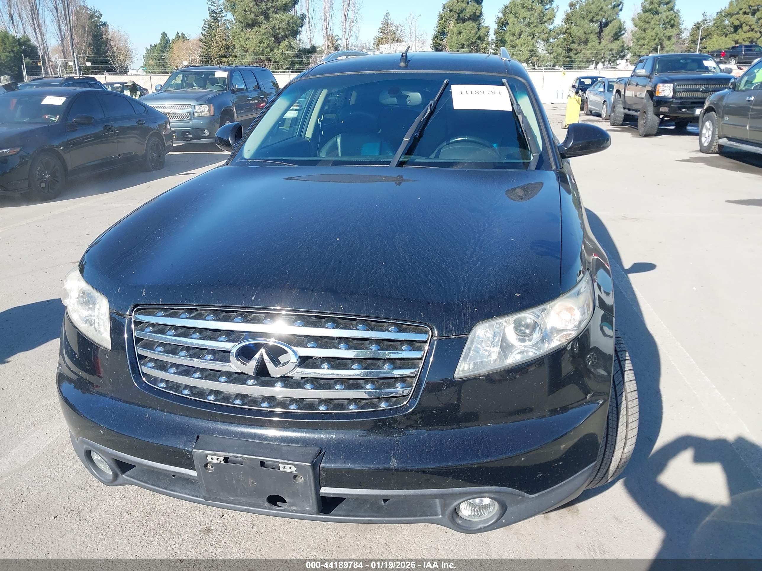 INFINITI FX45 image 6