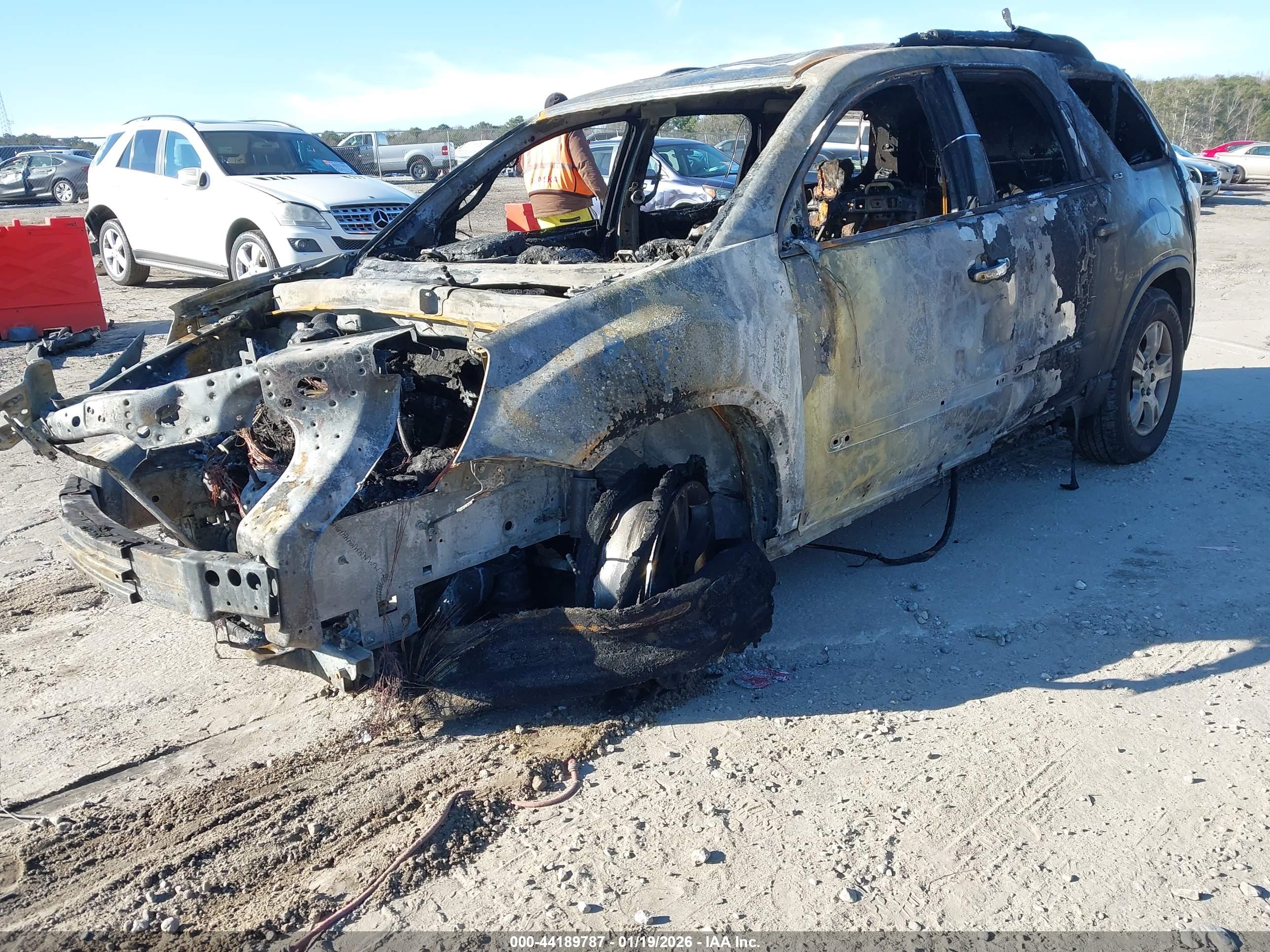 GMC ACADIA image 6