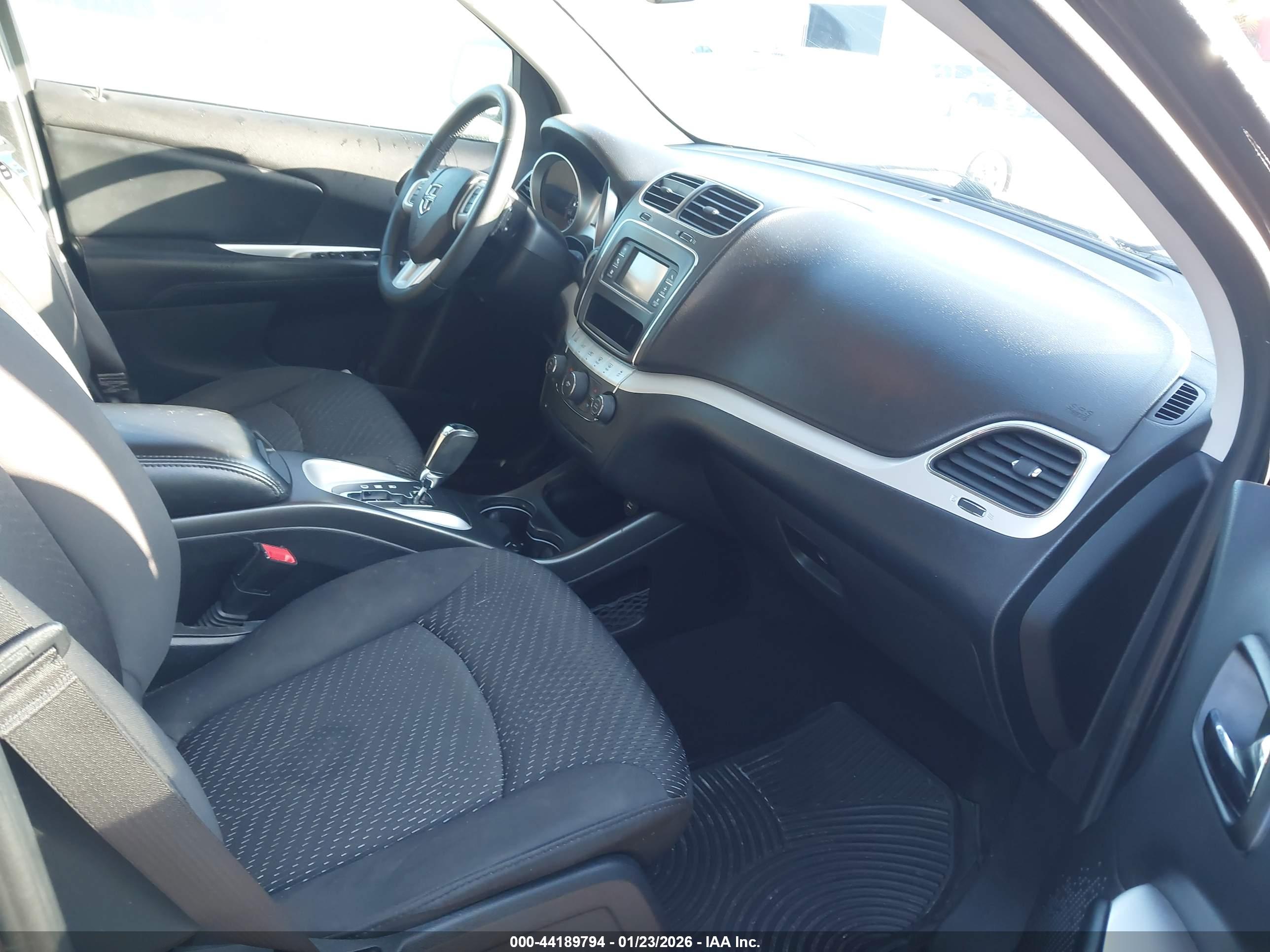 DODGE JOURNEY image 5