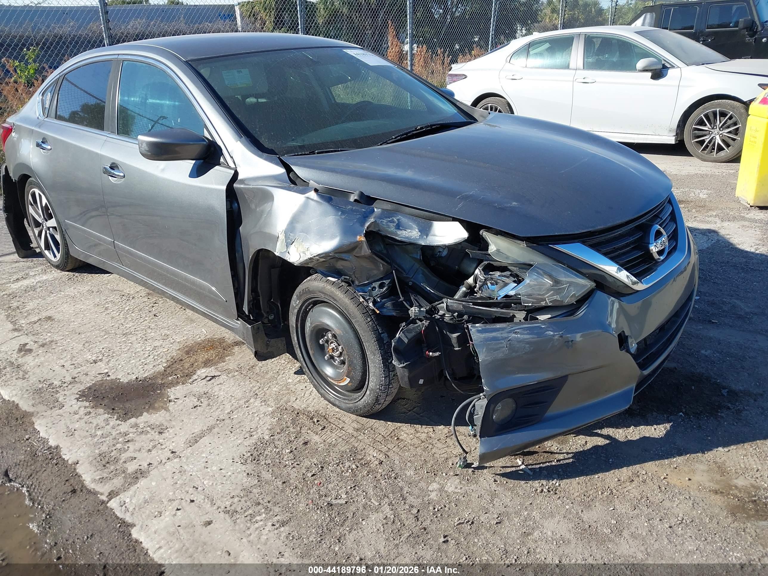 NISSAN ALTIMA image 6