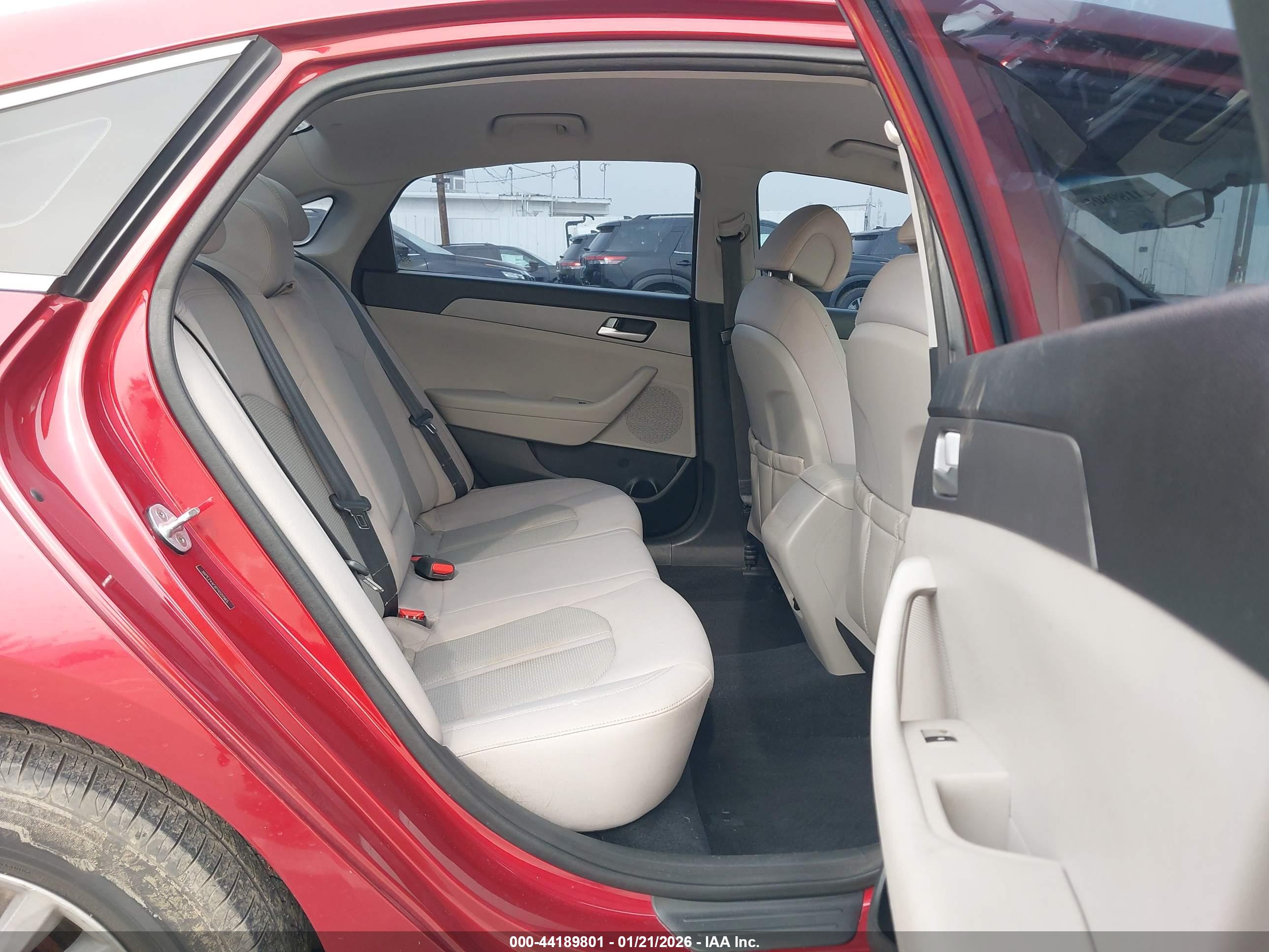 HYUNDAI SONATA image 8