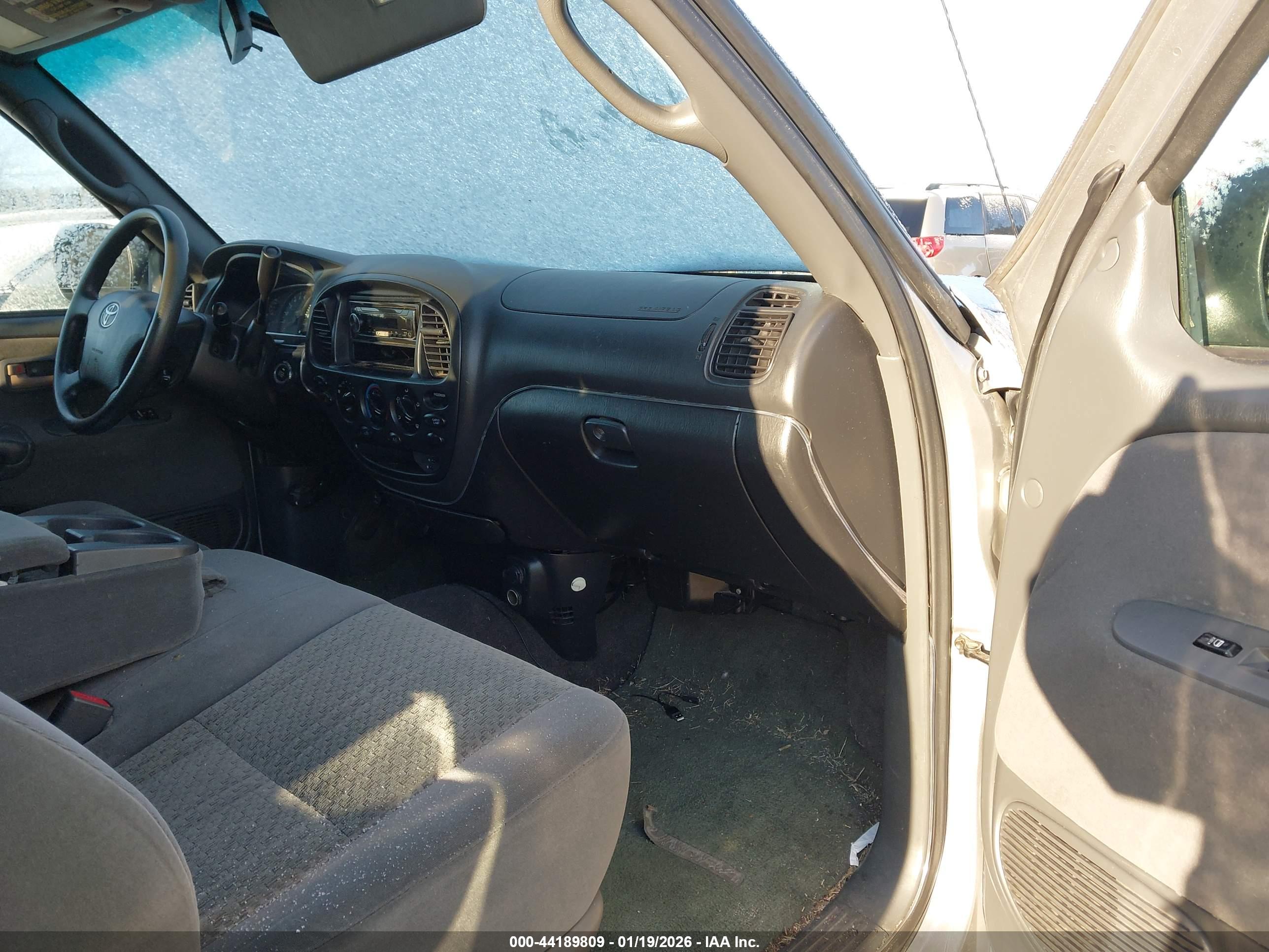 TOYOTA TUNDRA image 5